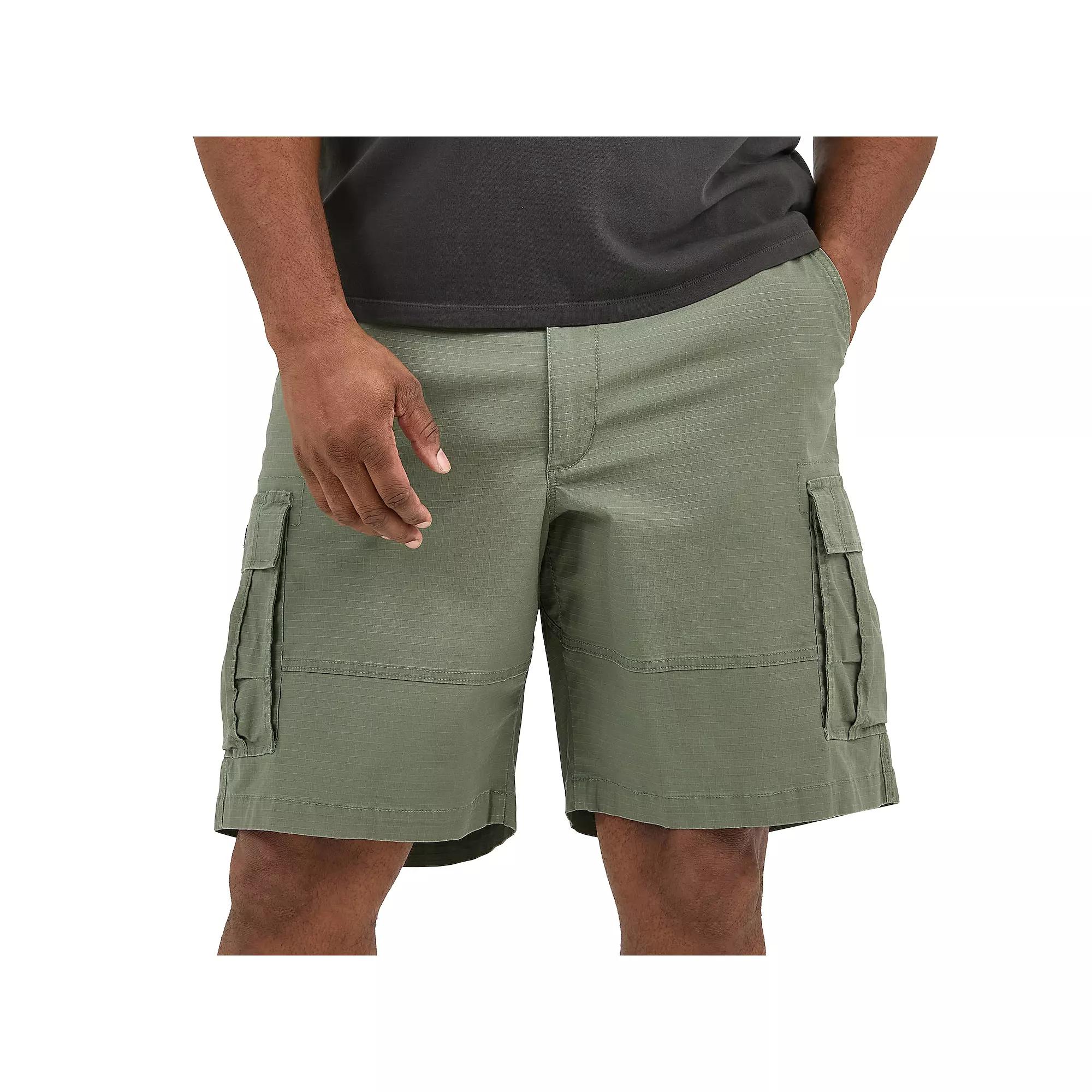 Big & Tall Lee® Extreme Motion Carolina Cargo Shorts, Men's,  Product Image