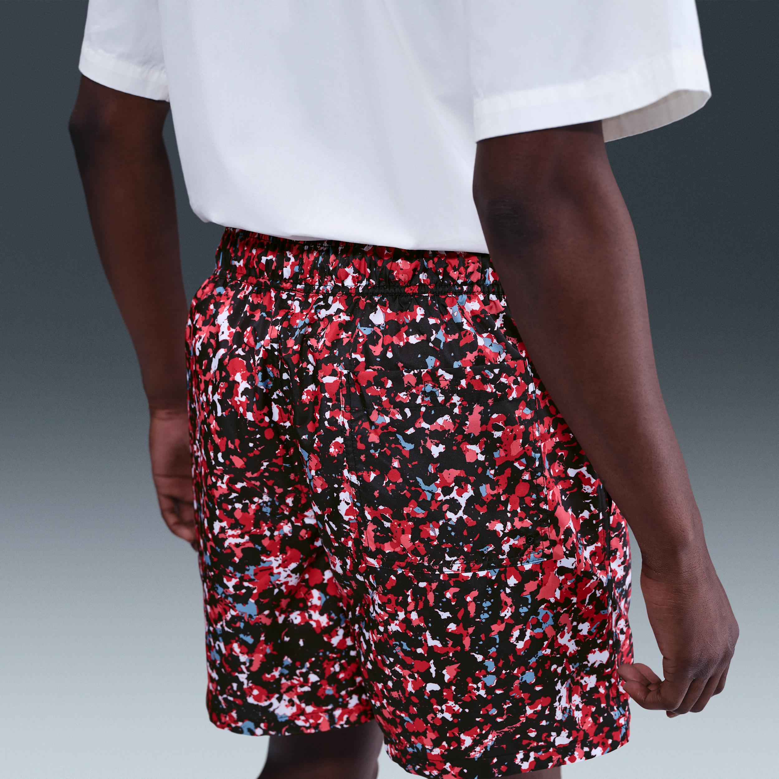 Mens Nike Sportswear Club Woven Shorts | IF8502-657 Product Image