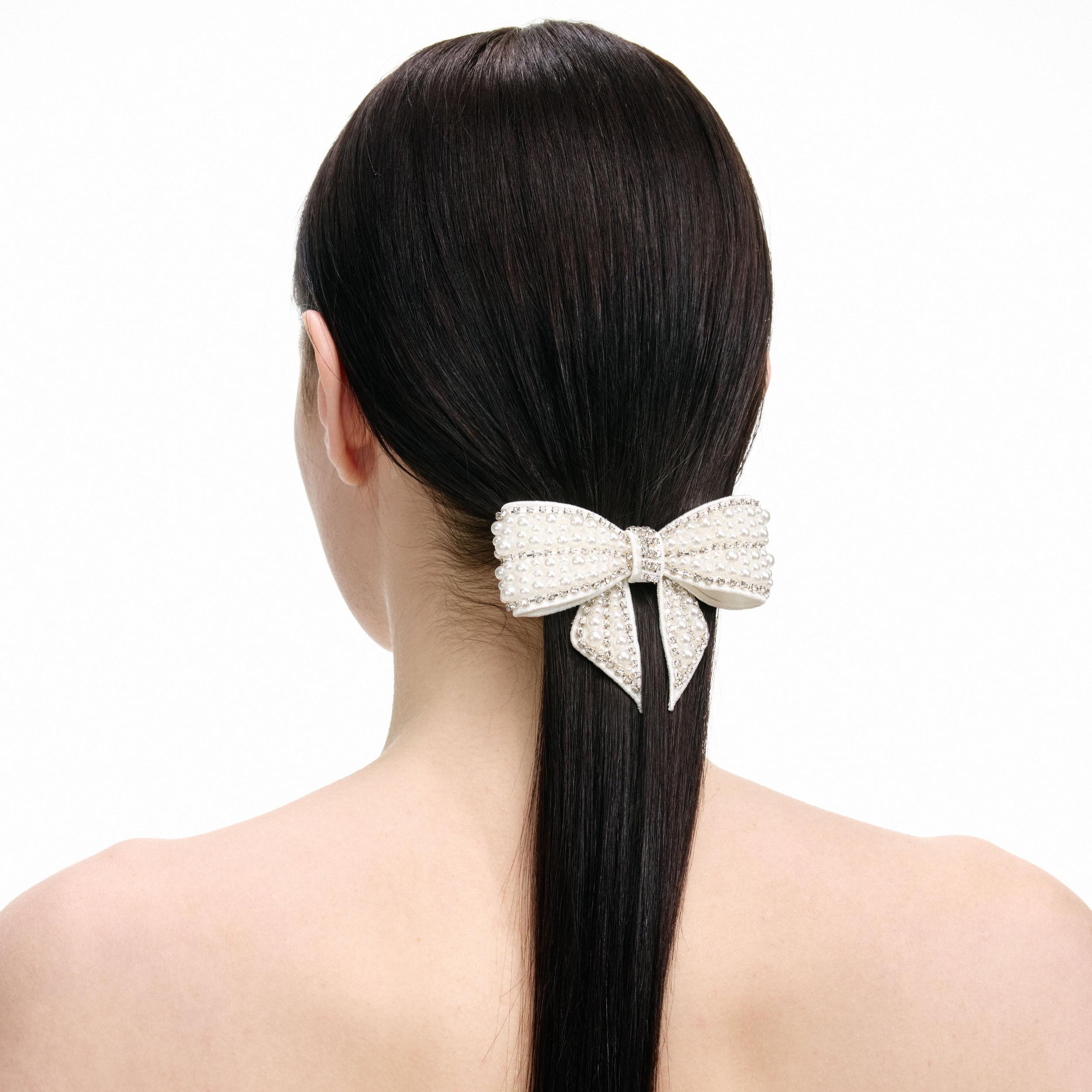 Pearl Crystal Bow Hairclip Product Image