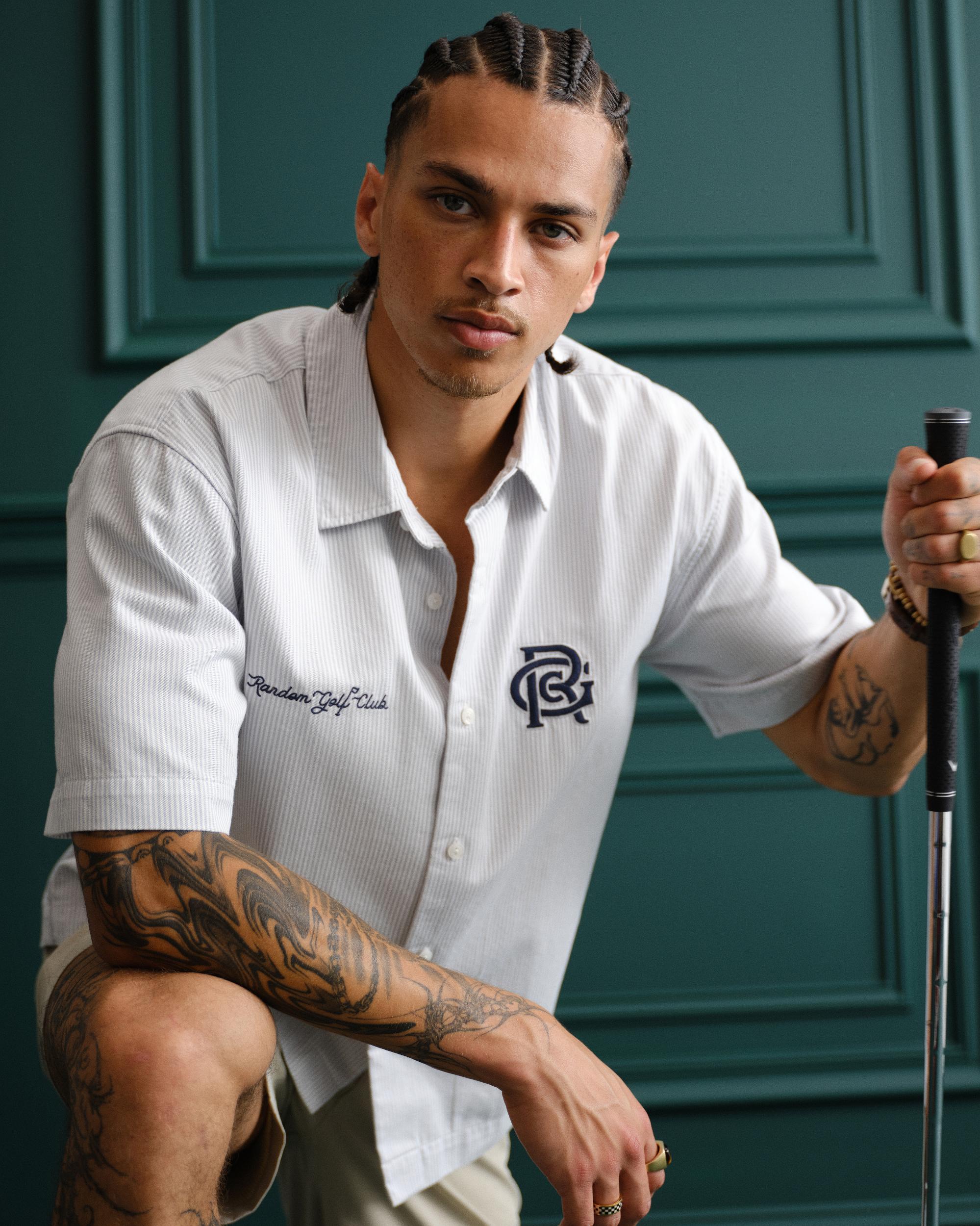 Short-Sleeve Cropped Random Golf Club Button-Up Shirt Product Image