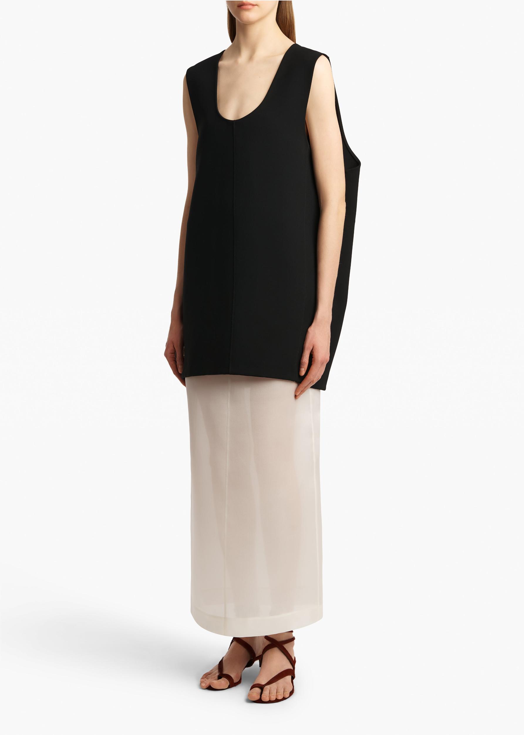Nyona Dress in Black Product Image