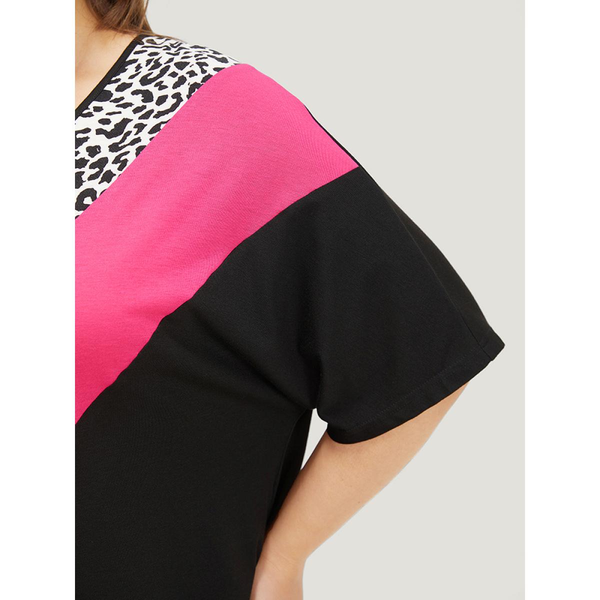 Plus Size Supersoft Essentials Leopard Contrast Batwing Sleeve Pocket Split Hem Dress Black Women Casual Plain V-neck Half Sleeve Curvy Midi Dress BloomChic 14-16/1X Product Image