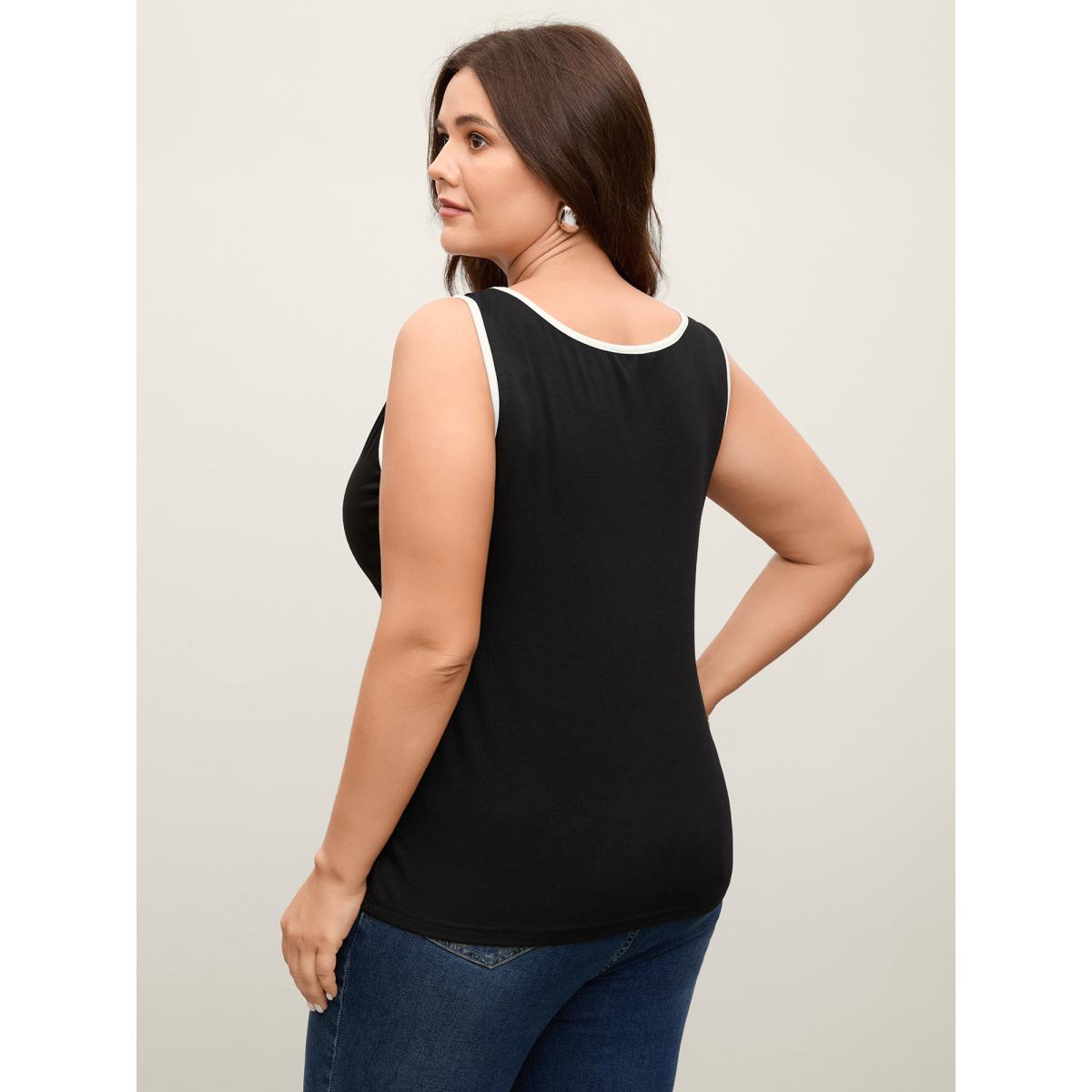 Plus Size Color Contrast V-Neck Fitted Tank Top Women Black Contrast V-neck Work Tank Tops Camis BloomChic 22-24/3X Product Image