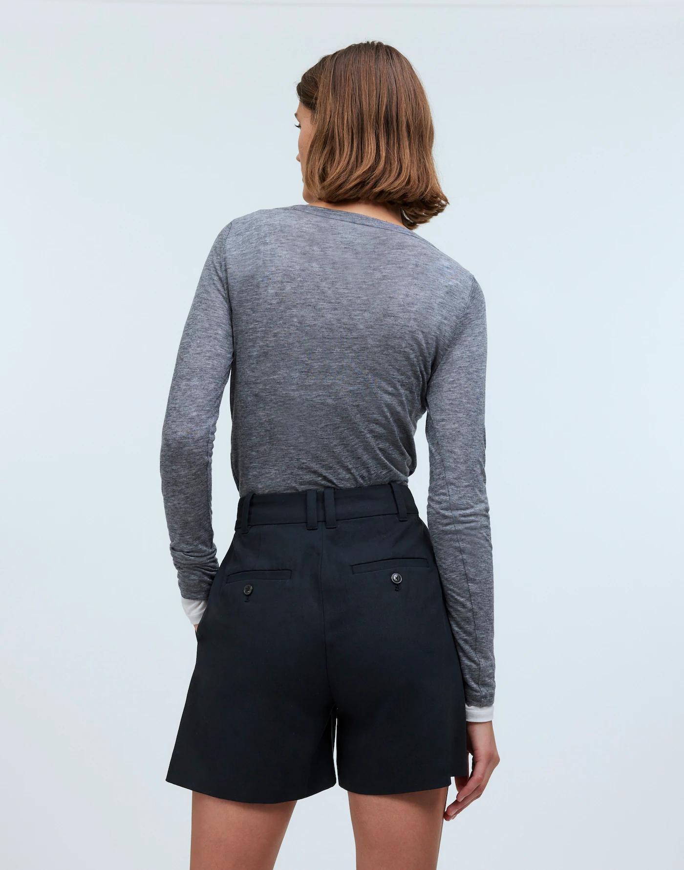 The Harlow Short in Drapey Twill Product Image