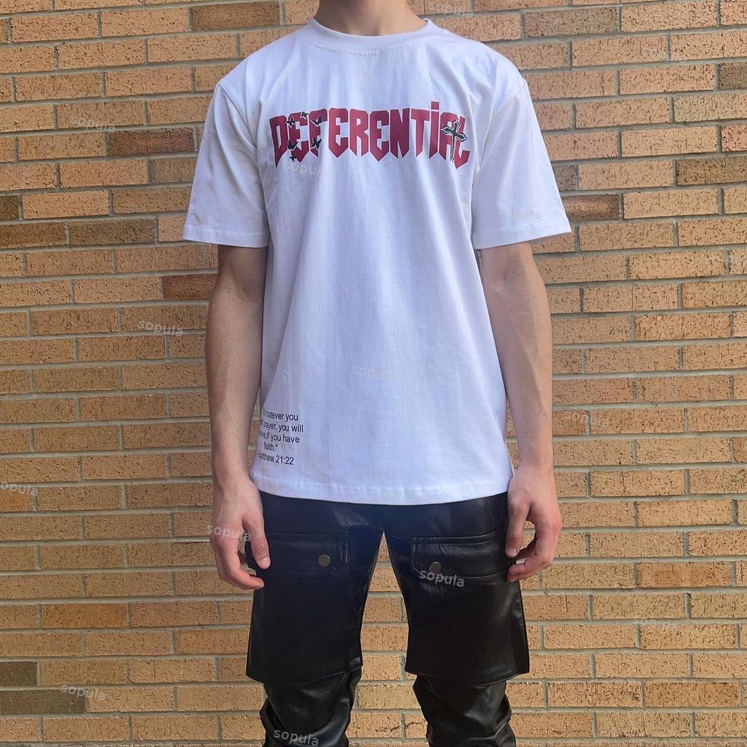 Men's Butterfly Faith Cross Vintage Graphic Cotton T-Shirt Product Image