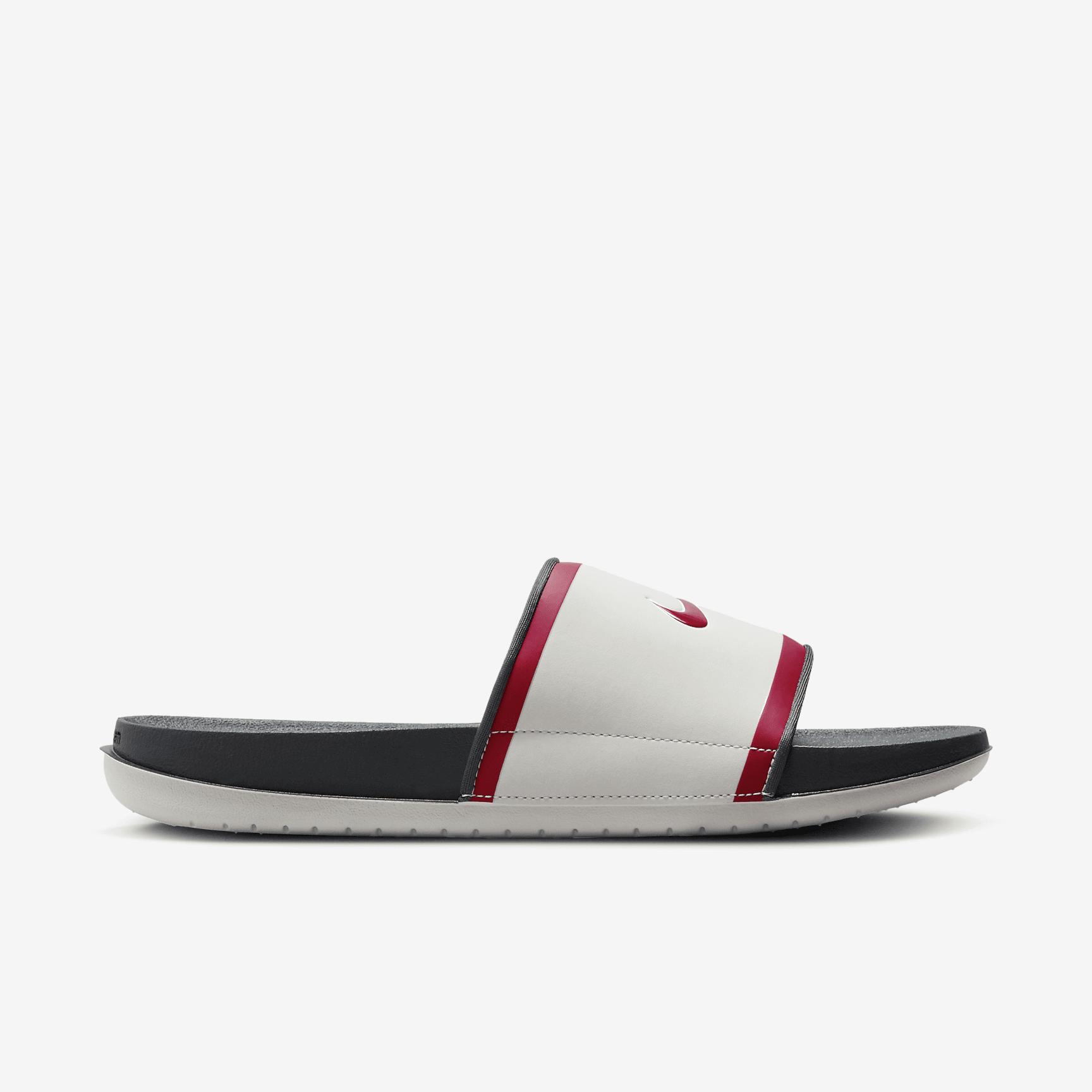 Nike Men's College Offcourt (Alabama) Slides Product Image
