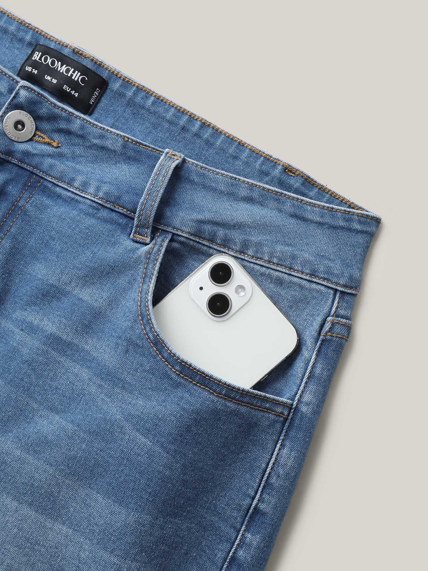 Stretchy Roll Hem Denim Shorts Female Product Image