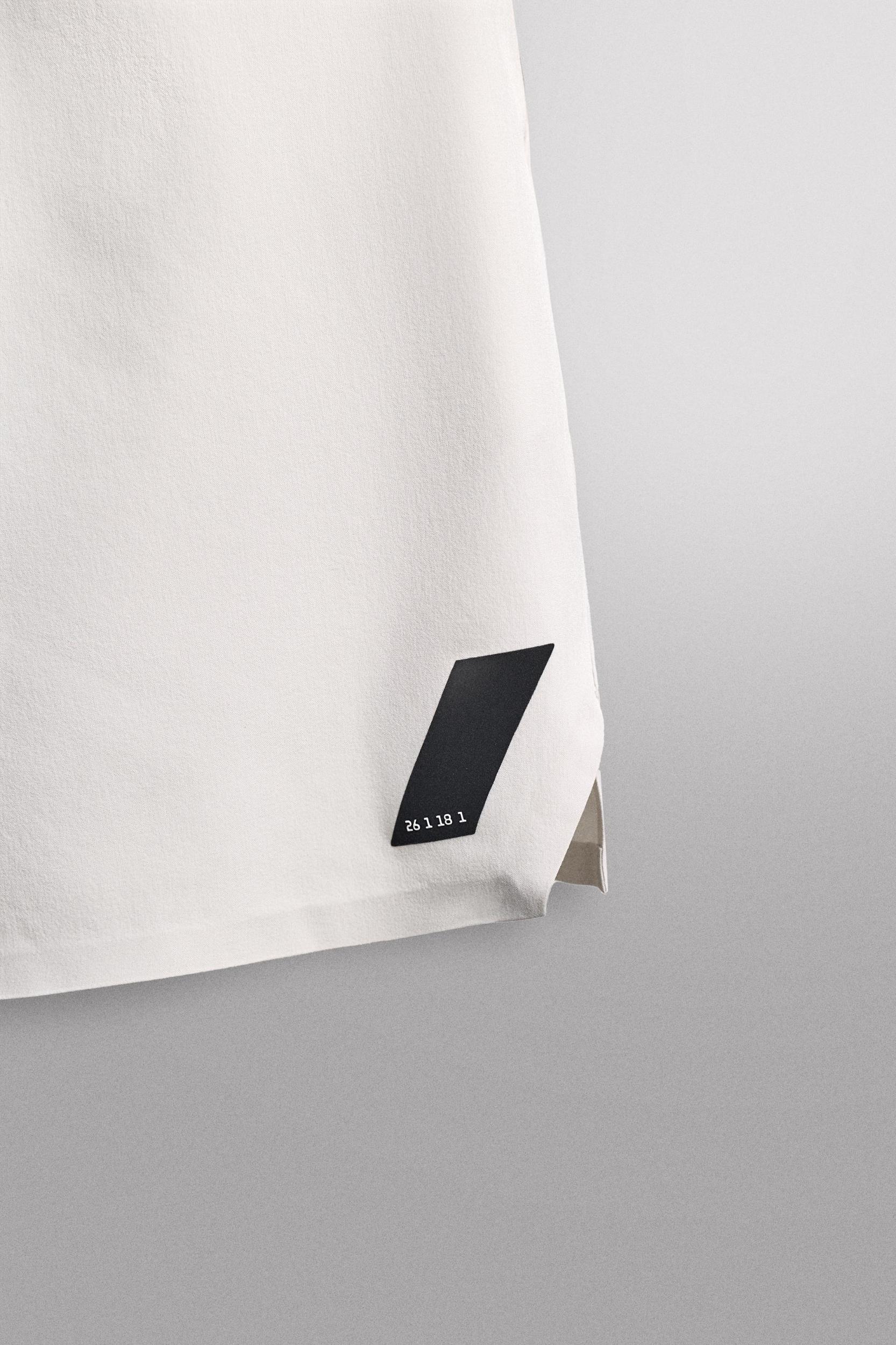 BASIC TRAINING SHORTS Product Image