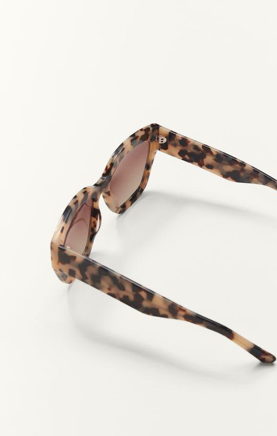 ICONIC SUNGLASSES Product Image