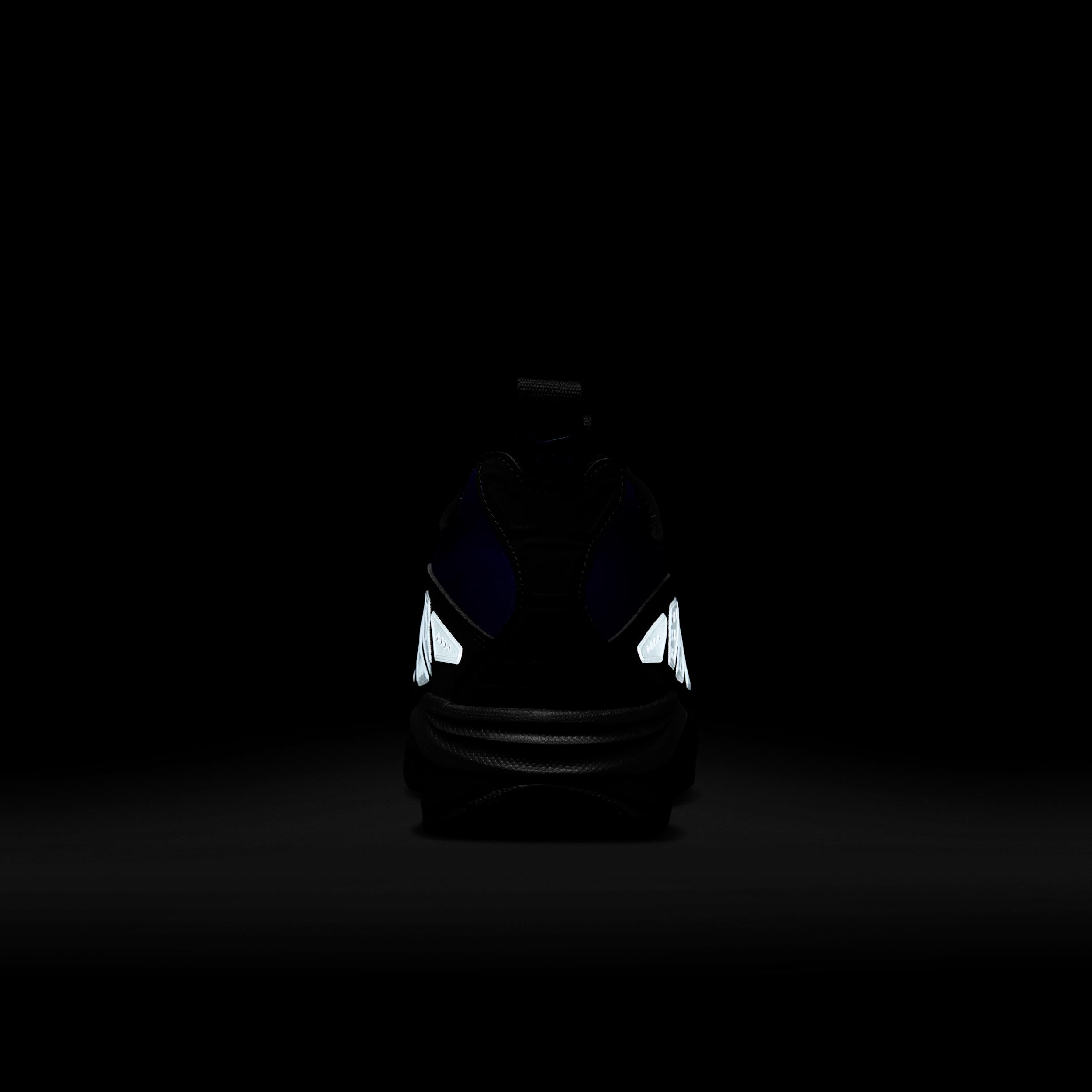 Nike Womens Air Max SNDR Shoes | HJ8080-501 Product Image