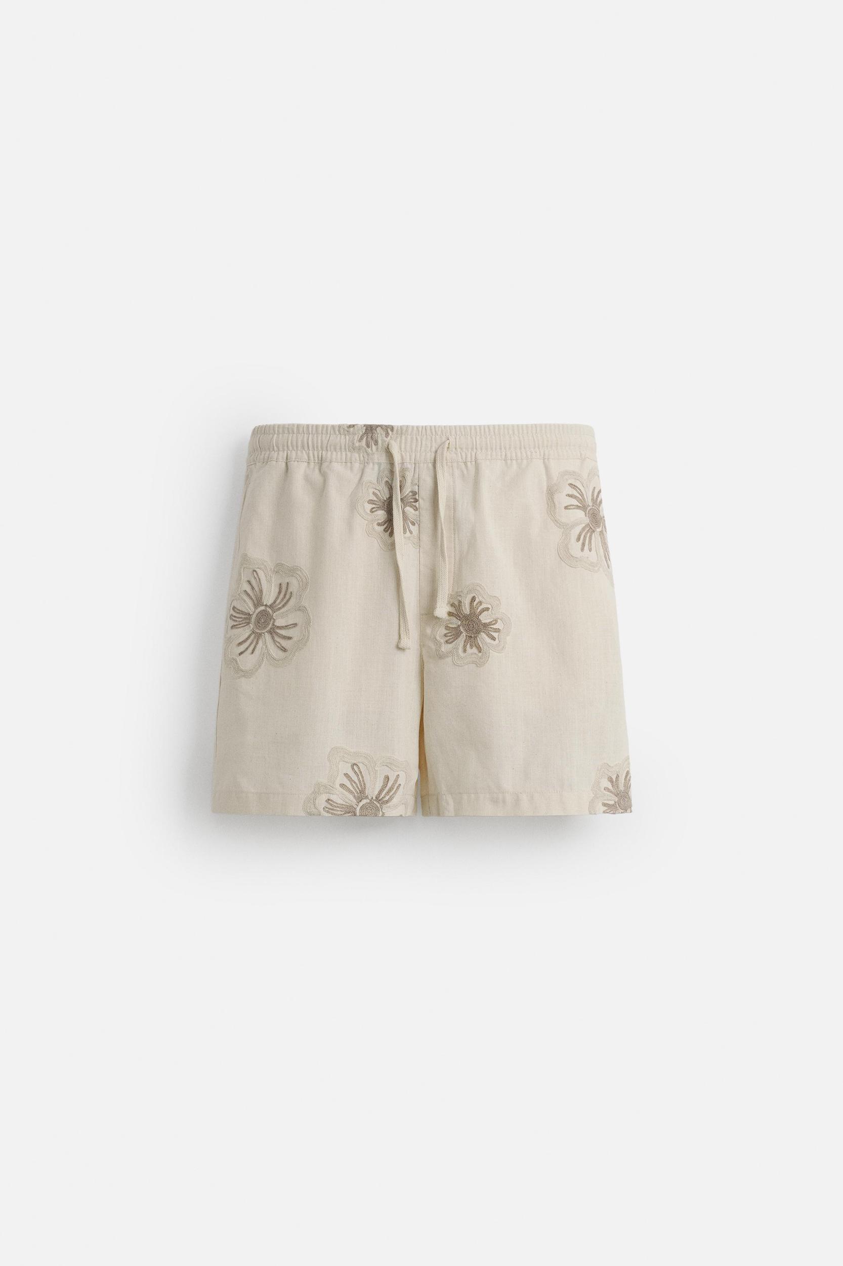 FLORAL EMBROIDERED SHORTS Product Image