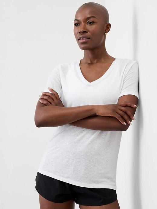 Getaway Linen Blend V-Neck Tee Product Image