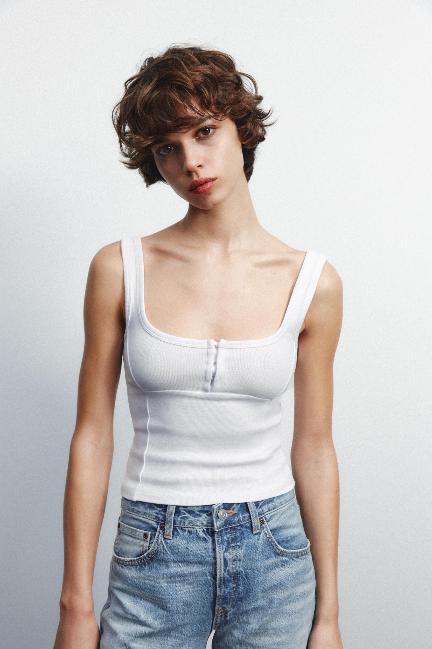 CLASP TANK TOP Product Image