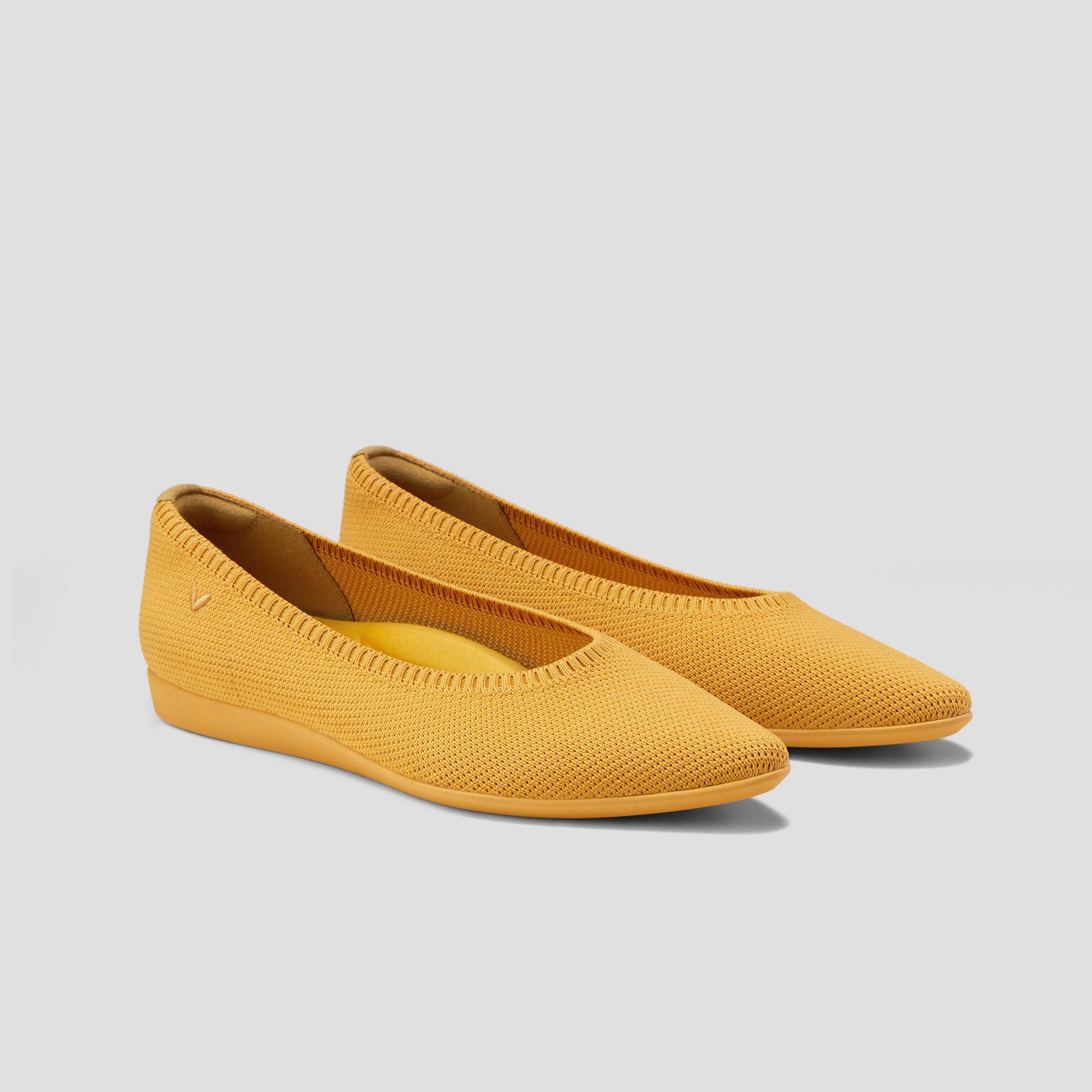 Lightweight Pointed-Ballet Flats (Aria Walker) Product Image