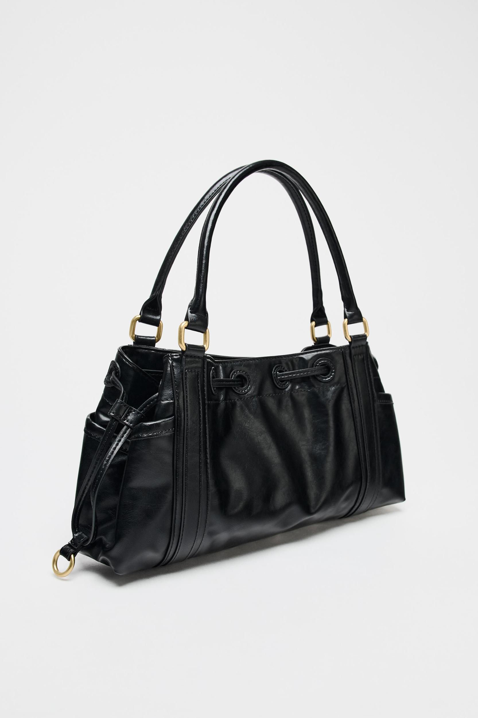 GATHERED DETAIL SHOULDER BAG Product Image