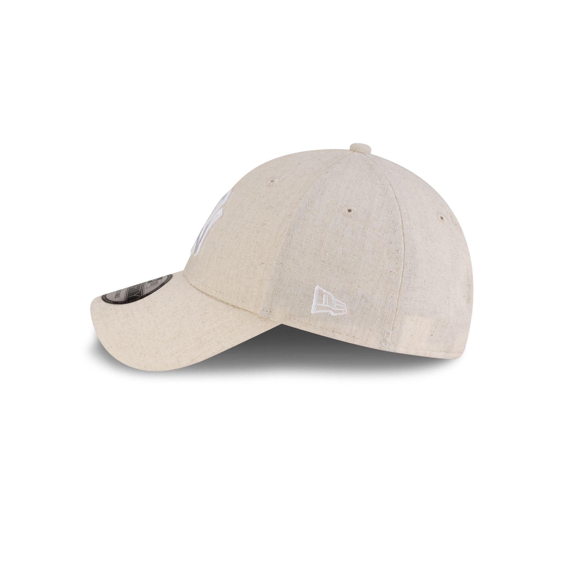 New York Yankees Linen Cream 9FORTY Adjustable Hat Male Product Image