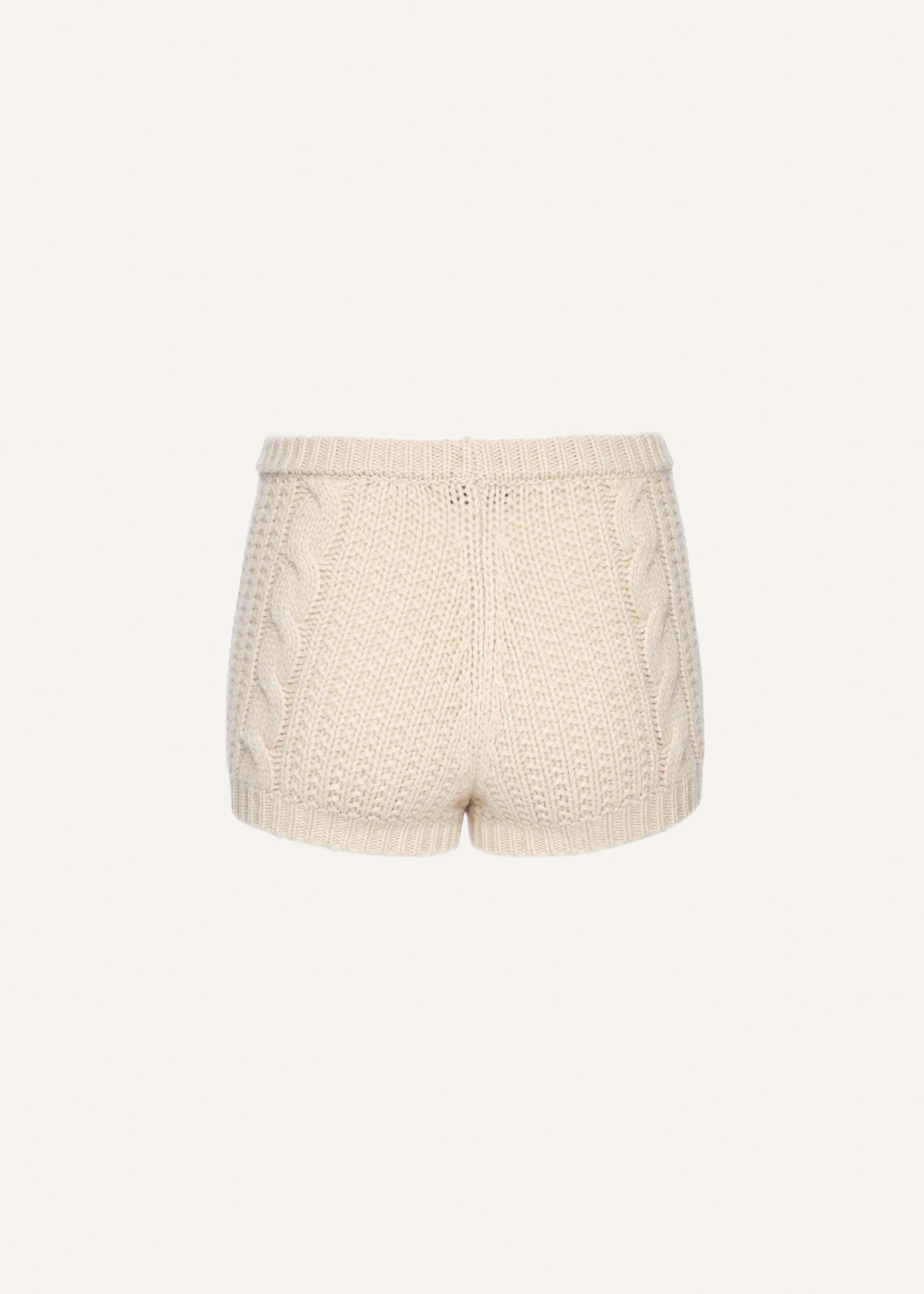 Cable-knit cashmere shorts in ivory Product Image