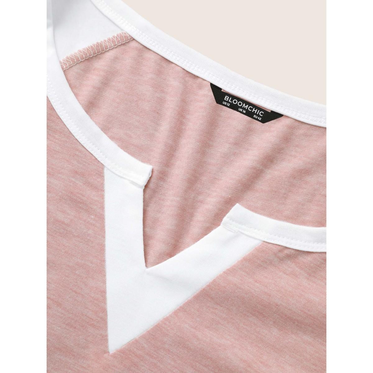Plus Size Colorblock Contrast Notched Raglan Sleeve T-shirt Crepe Women Leisure Plain Casual T-shirts BloomChic 12/L Product Image