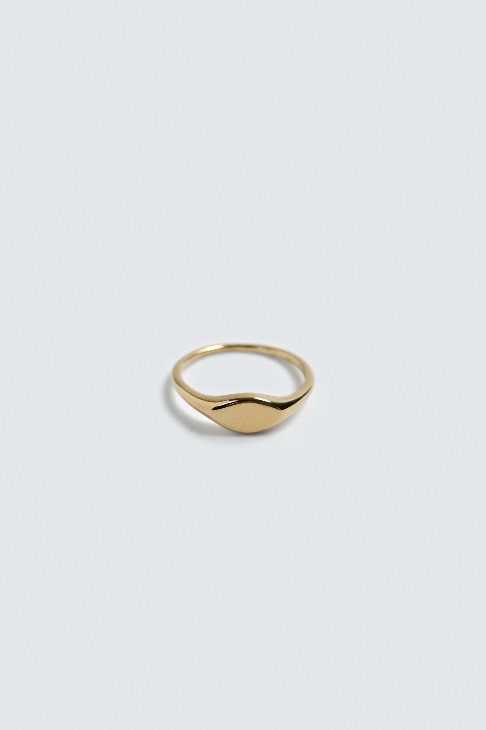 SIGNET RING Product Image