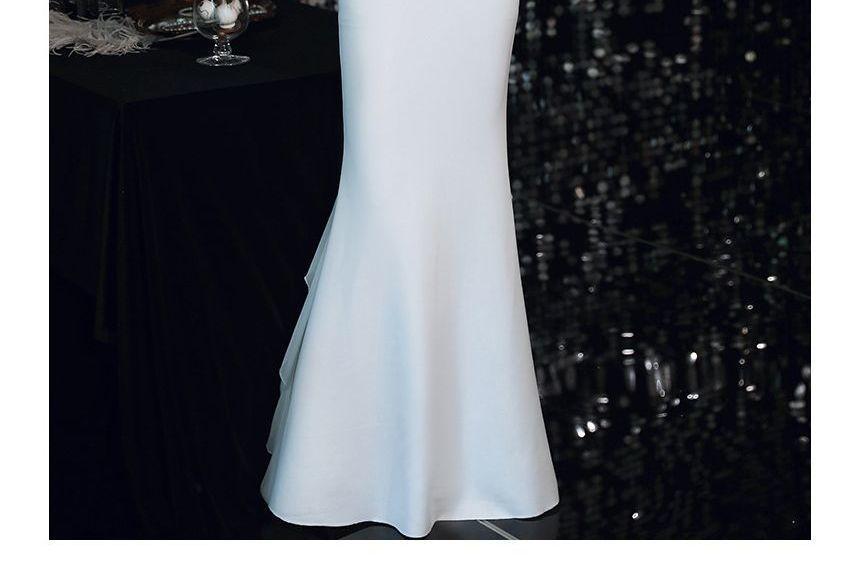 Sleeveless Plain Ruffle Panel Mermaid Wedding Gown Product Image