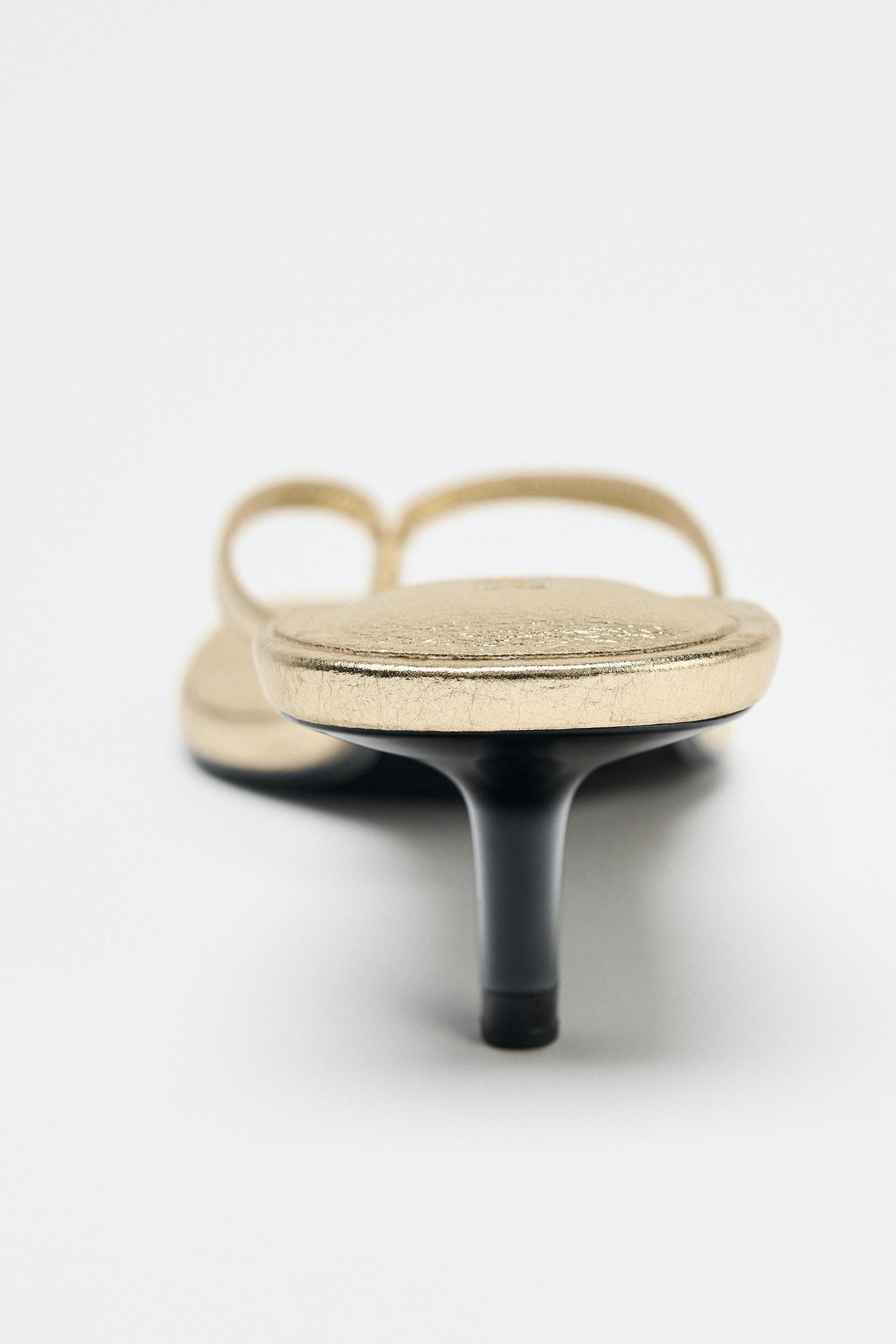 METALLIC EFFECT KITTEN SANDALS Product Image