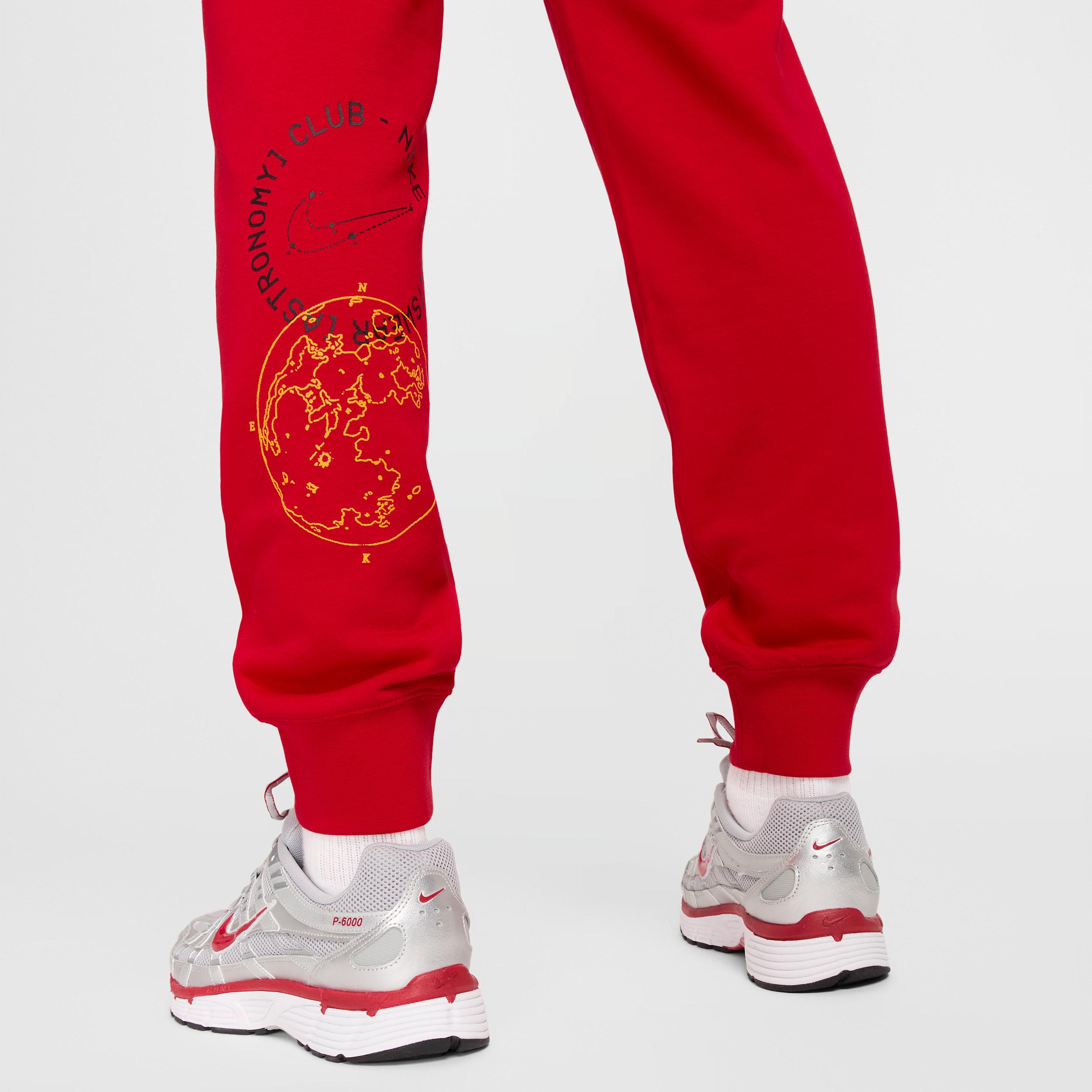 Nike Men's Club French Terry Jogger Pants Product Image