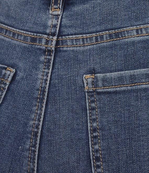 Charlie B. Lurex Knit Metallic V-Neck Sleeveless Cami Product Image