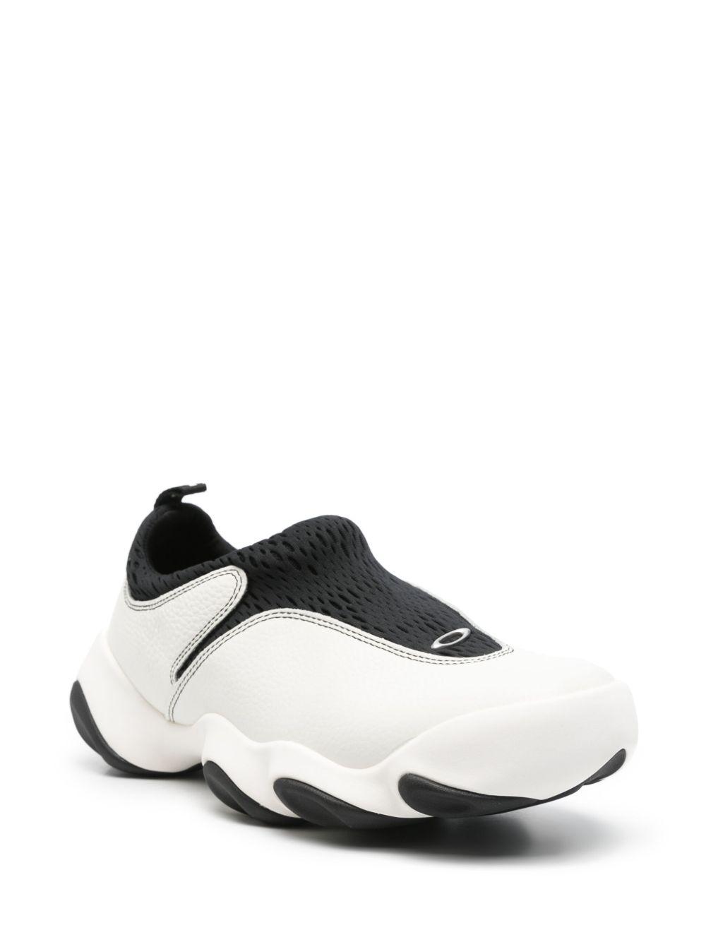 leather sneakers Product Image