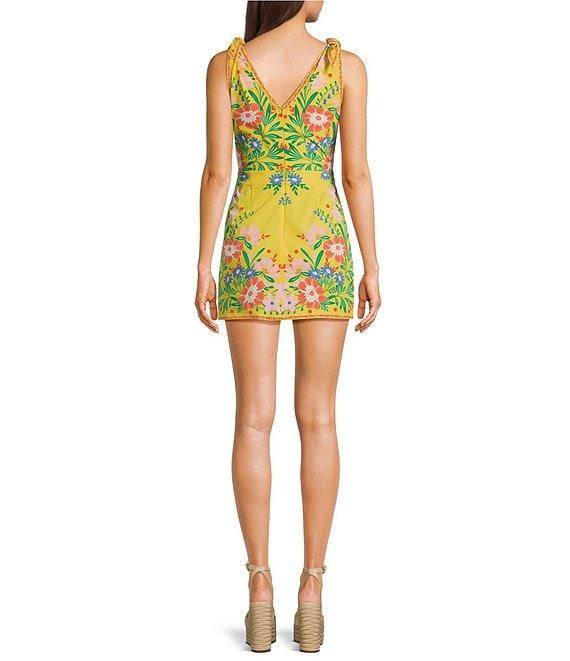 Chelsea & Violet Ainsley V-Neck Sleeveless Dress Product Image