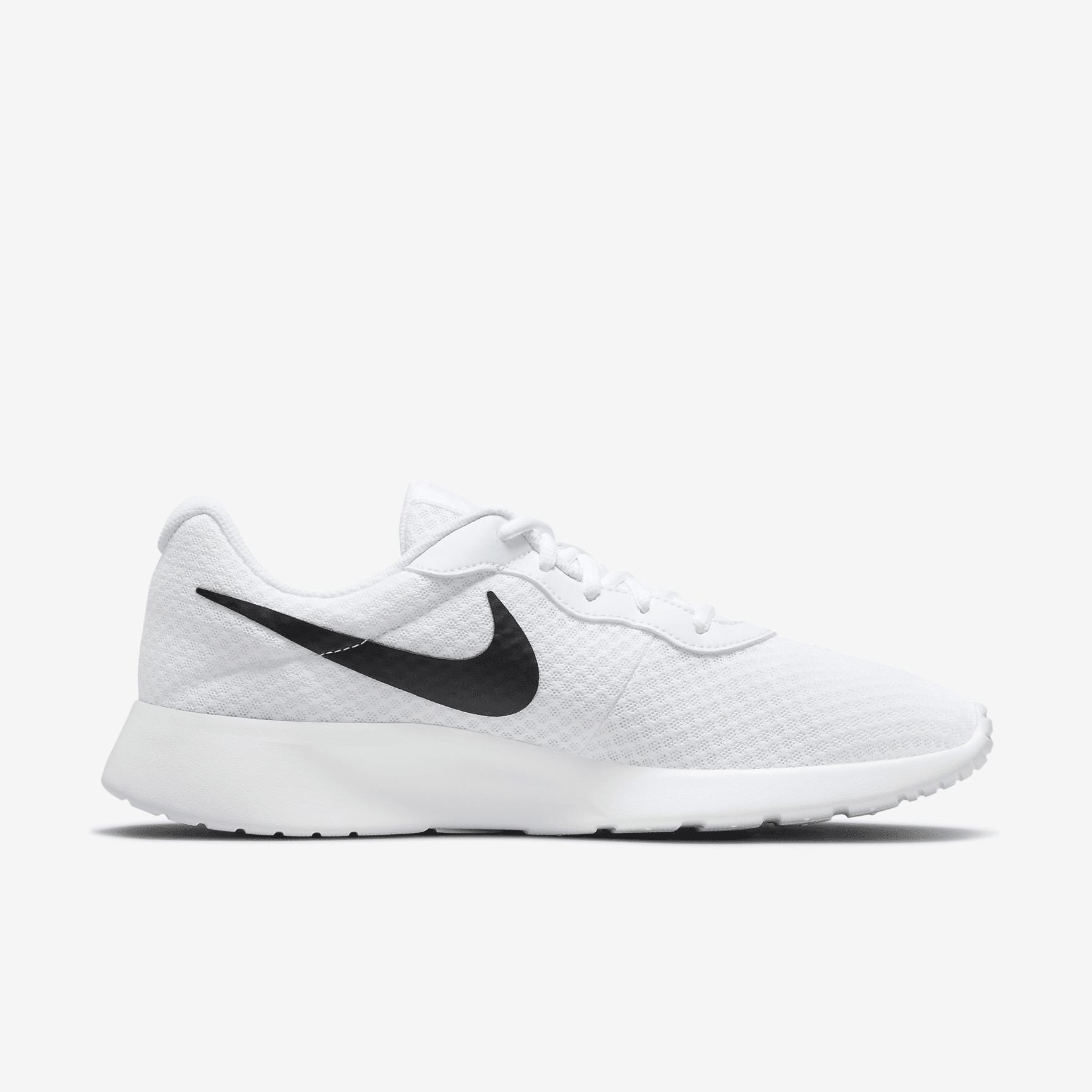 Nike Tanjun Men's Shoes Product Image