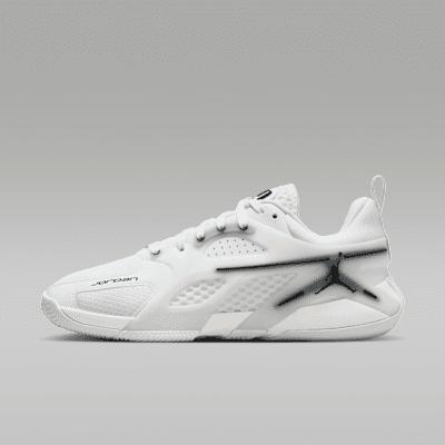 Womens Jordan Heir Series Triple White Basketball Shoes | FZ2471-110 Product Image