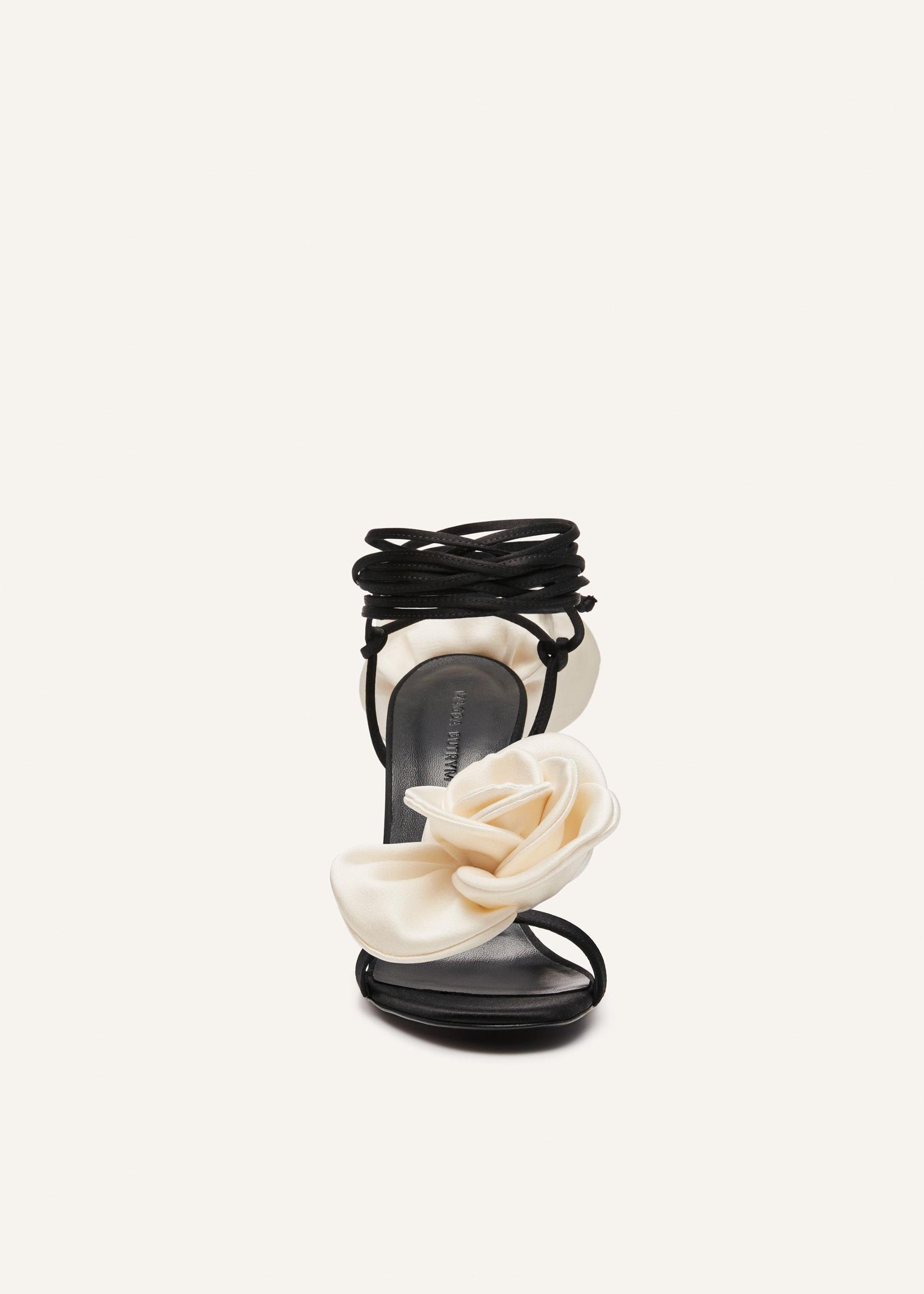 Double ivory flower heel sandals in black satin Product Image