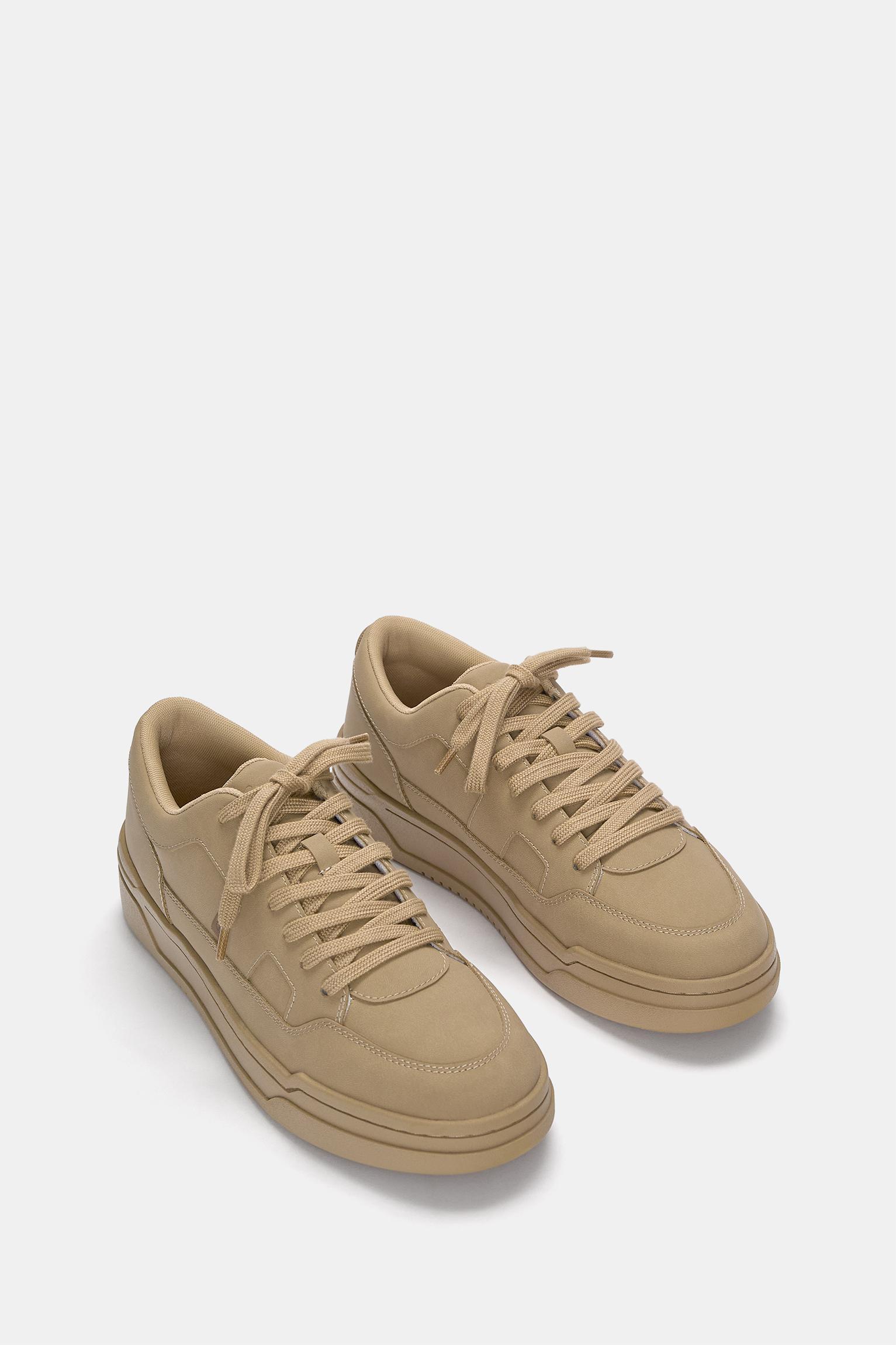 Chunky sole sneakers Product Image