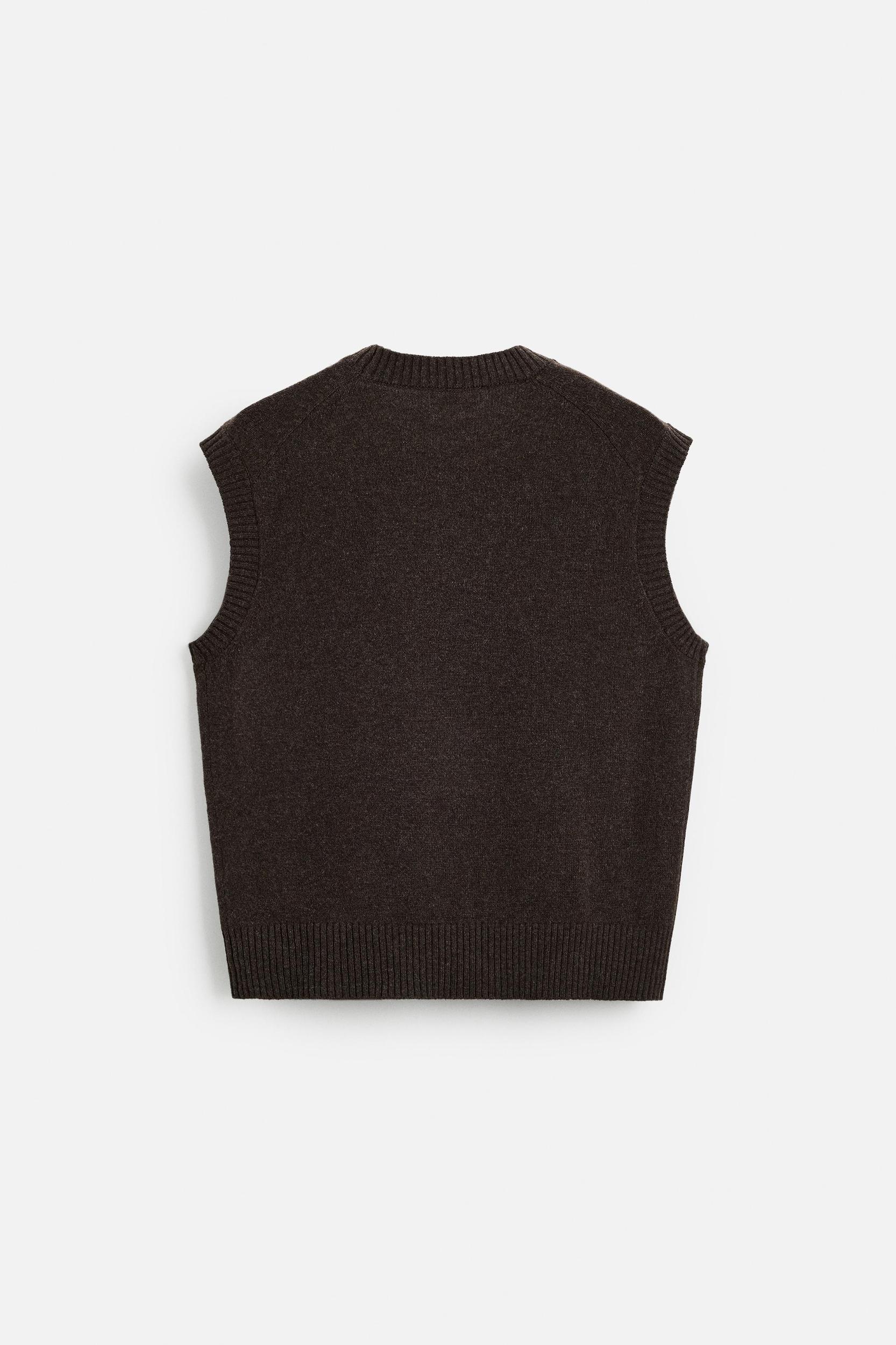 WOOL KNIT VEST Product Image