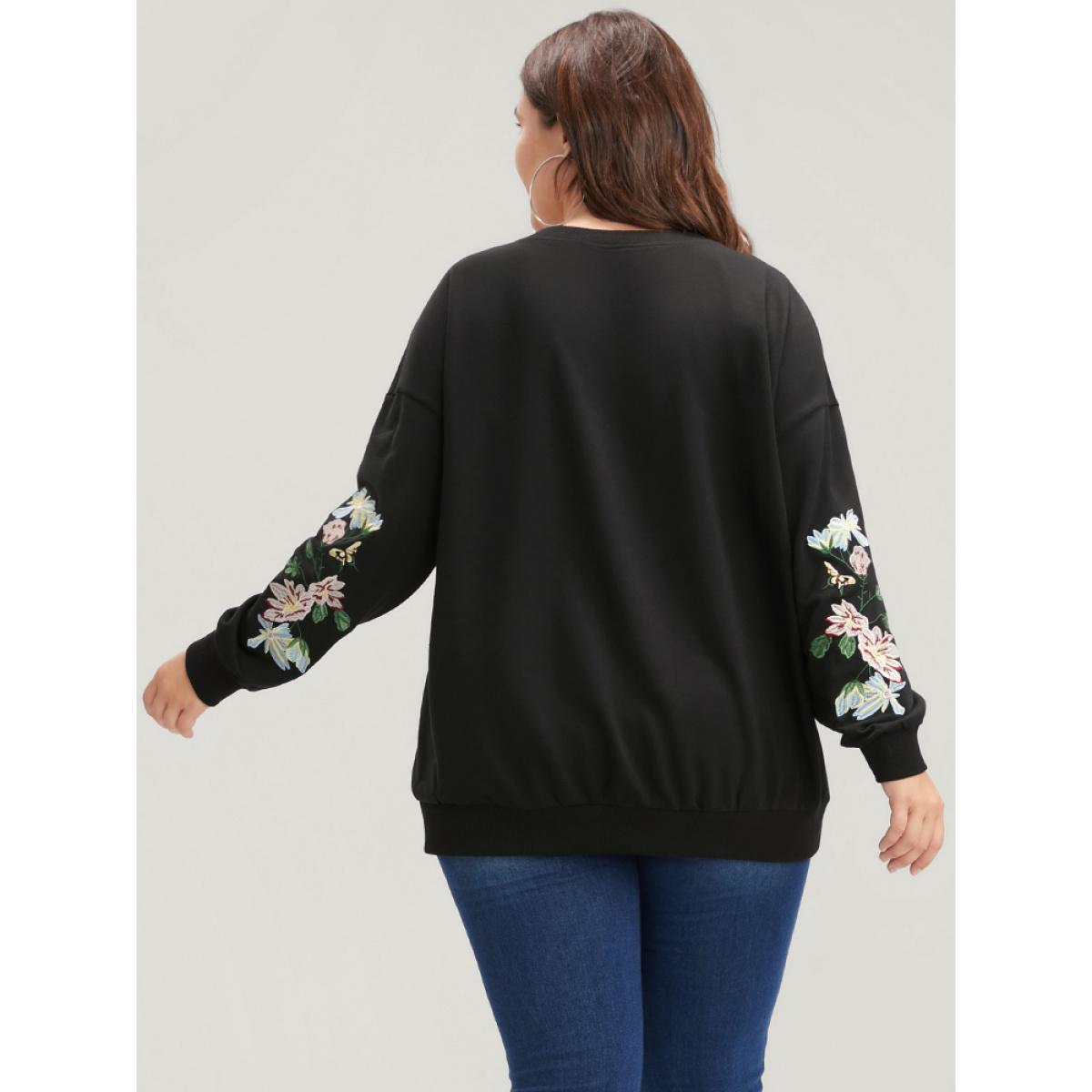 Plus Size Floral Embroidered V Neck Drop Shoulder Sweatshirt Women Black Casual Embroidered V-neck Dailywear Sweatshirts BloomChic 12/L Product Image