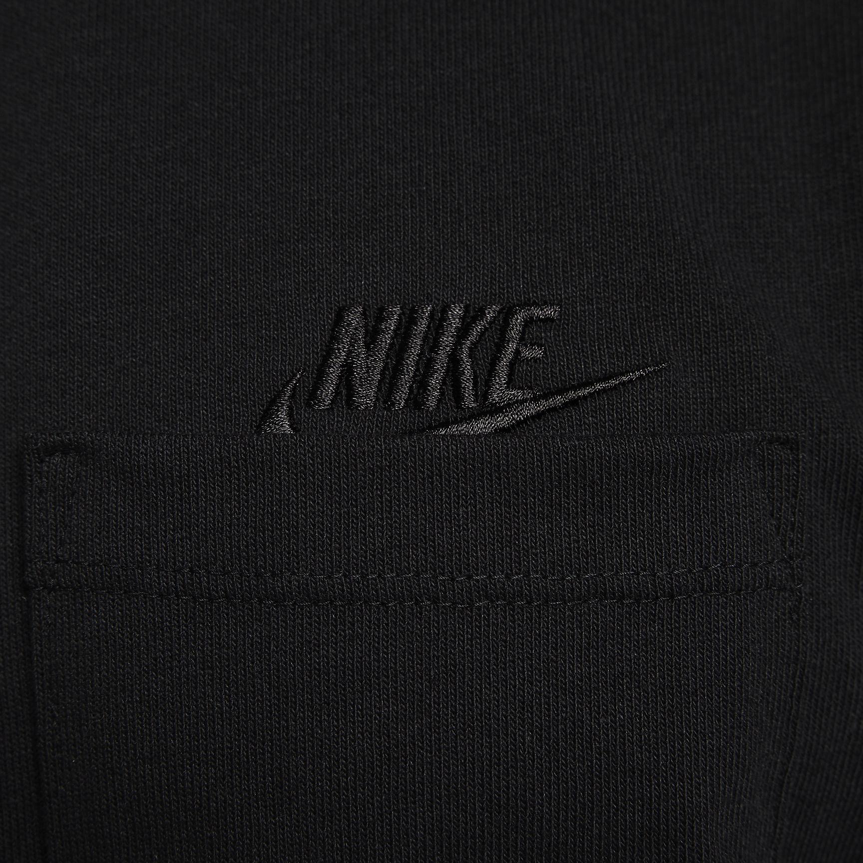Nike Sportswear Premium Essentials Men's Pocket T-Shirt Product Image