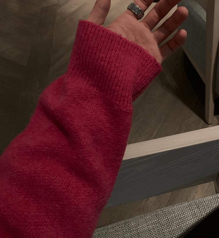 RT No. 6347 MOHAIR KNITTED ROUND NECK SWEATER Product Image