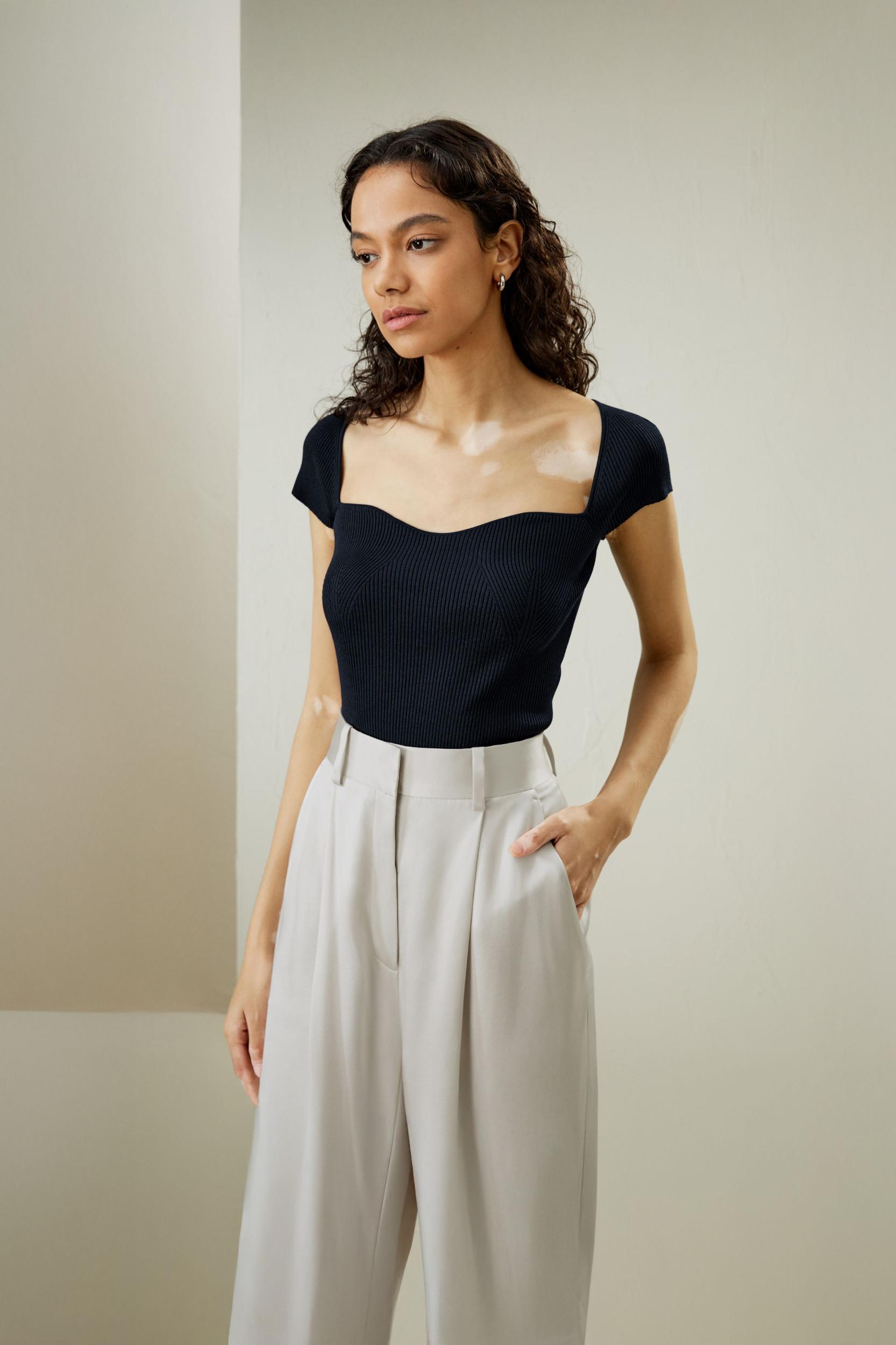 Sweetheart Neck Ribbed Silk Knit Top Product Image