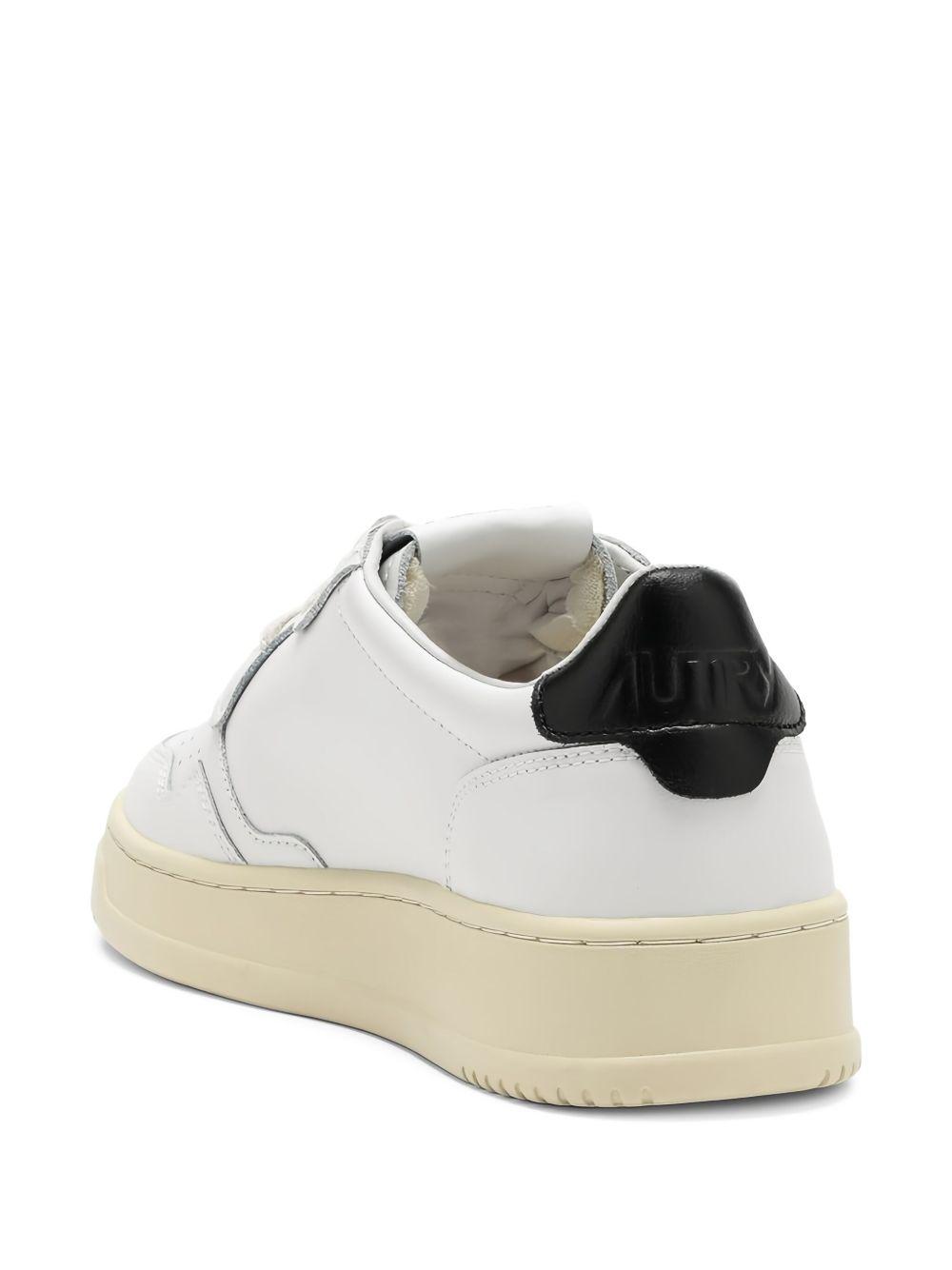 leather sneakers Product Image
