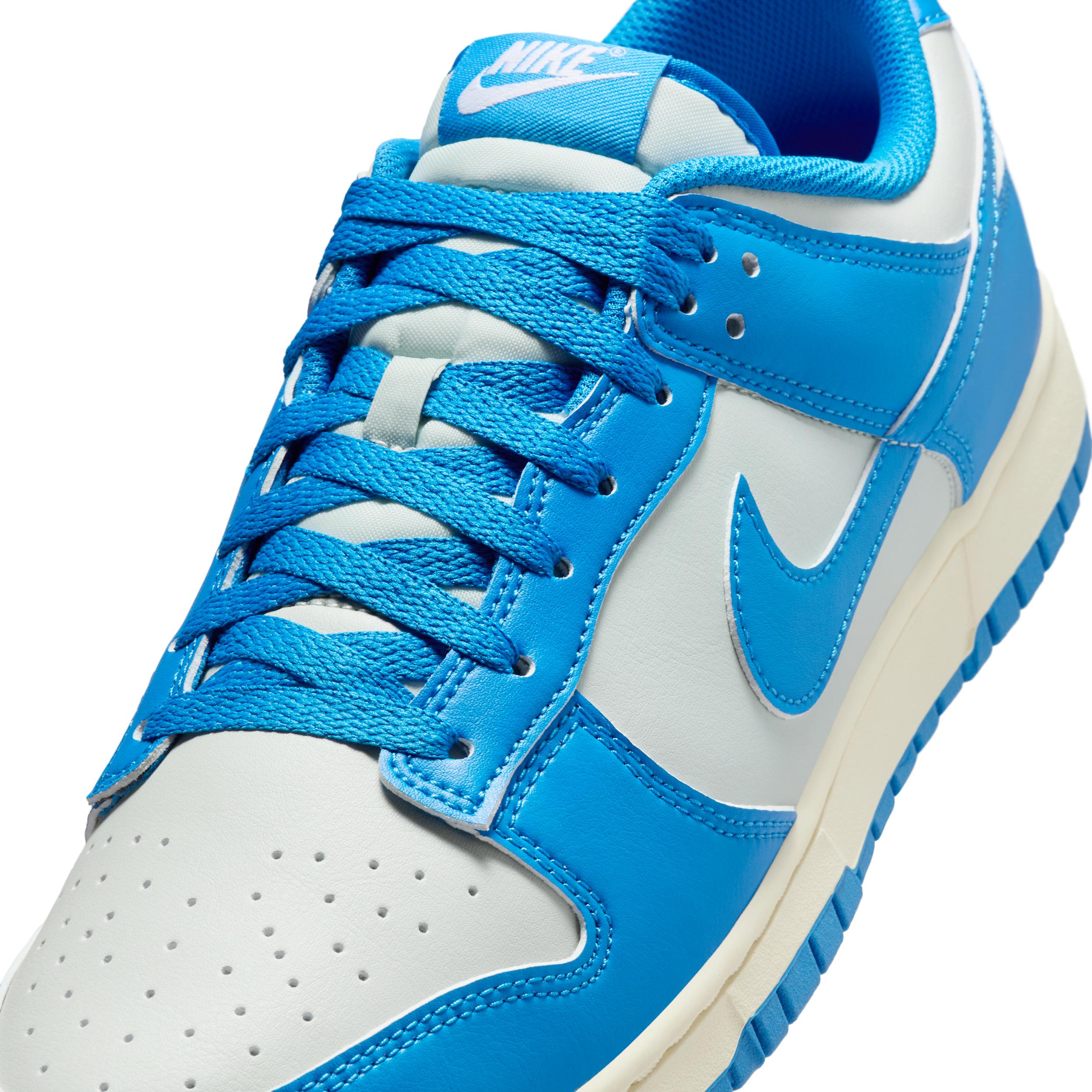 Men's Nike SB Heritage Vulc Skate Shoes Product Image