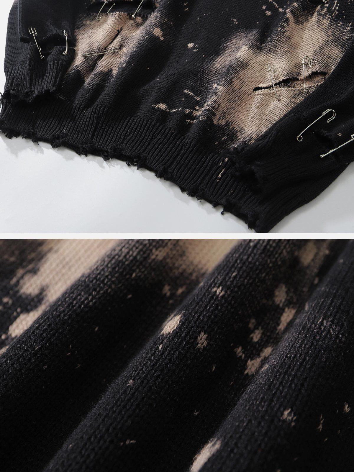 Aelfric Eden Paperclip Broken Design Knit Sweater Product Image