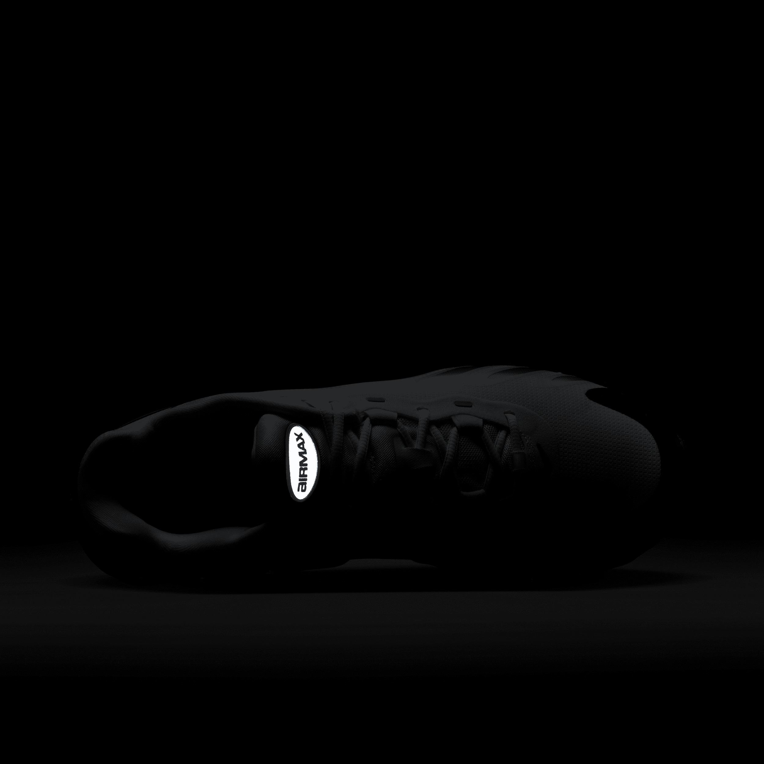 Nike Mens Air Max Dn8 Shoes | FQ7860-104 Product Image