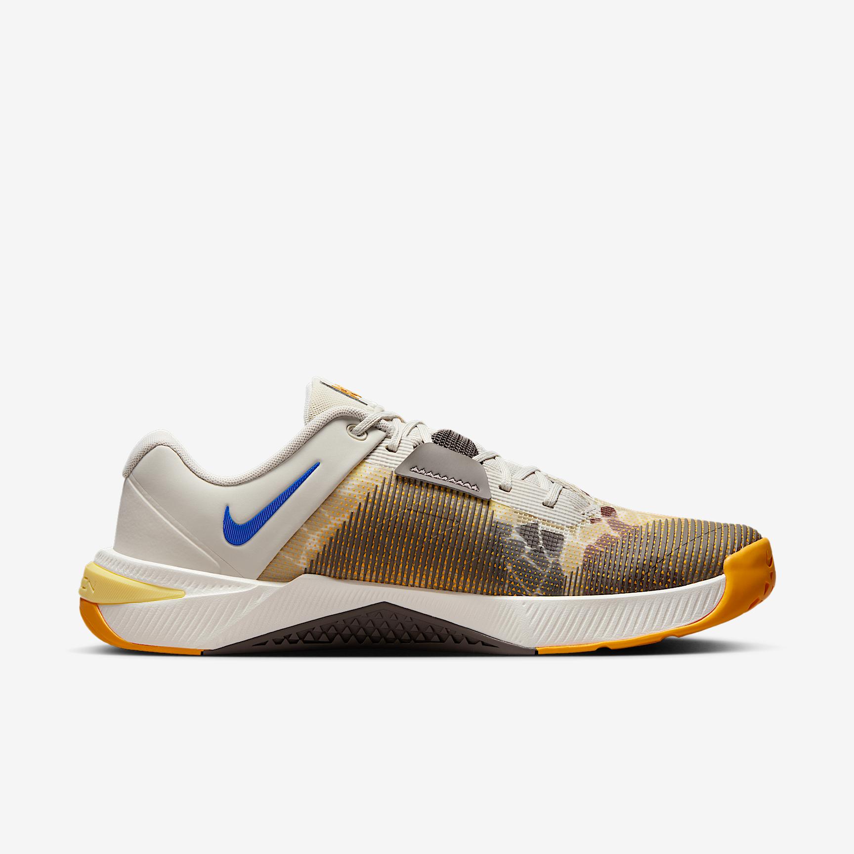Nike Mens Metcon 10 AMP Workout Shoes | HQ2615-001 Product Image