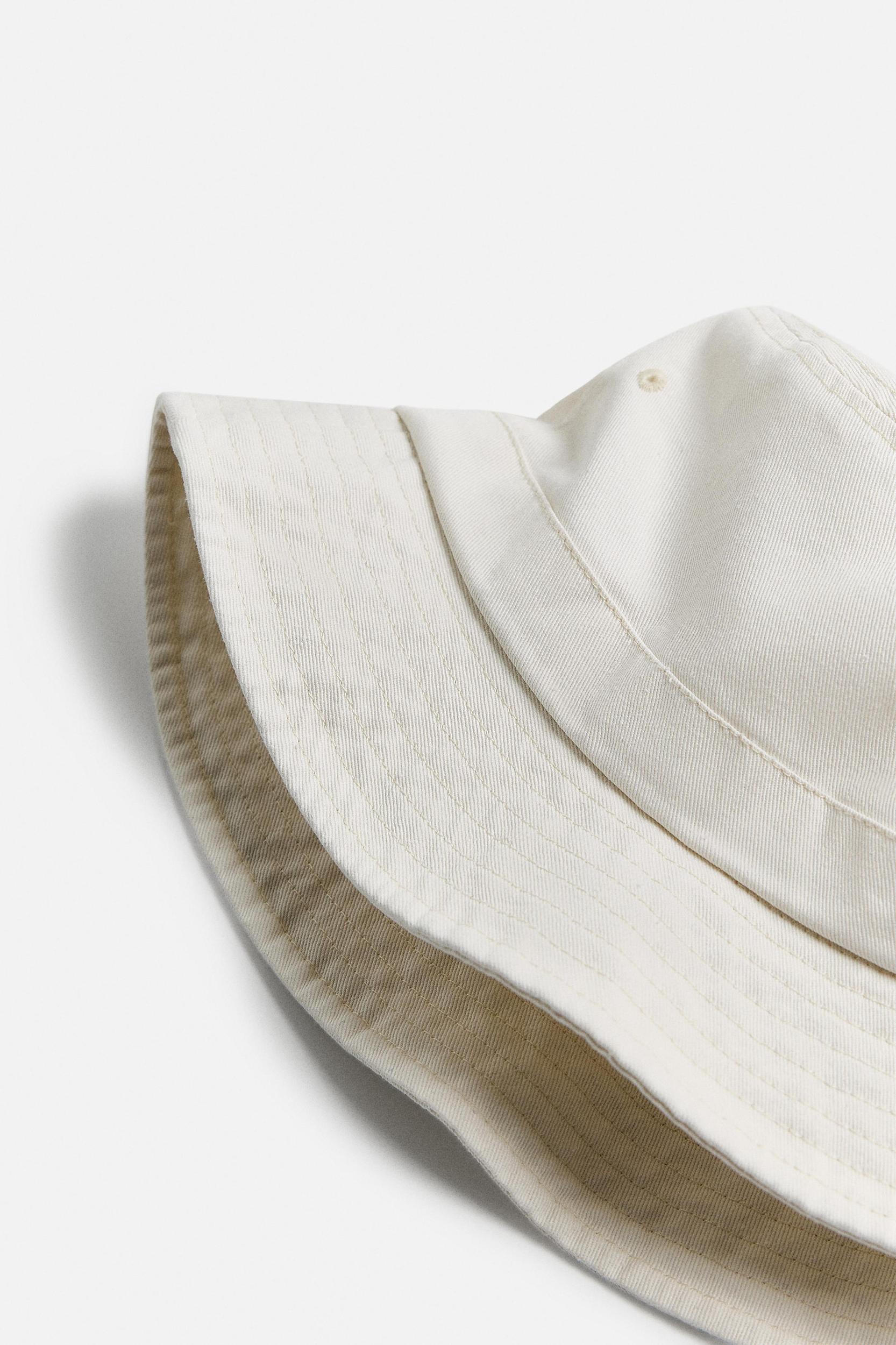 COTTON BUCKET HAT Product Image