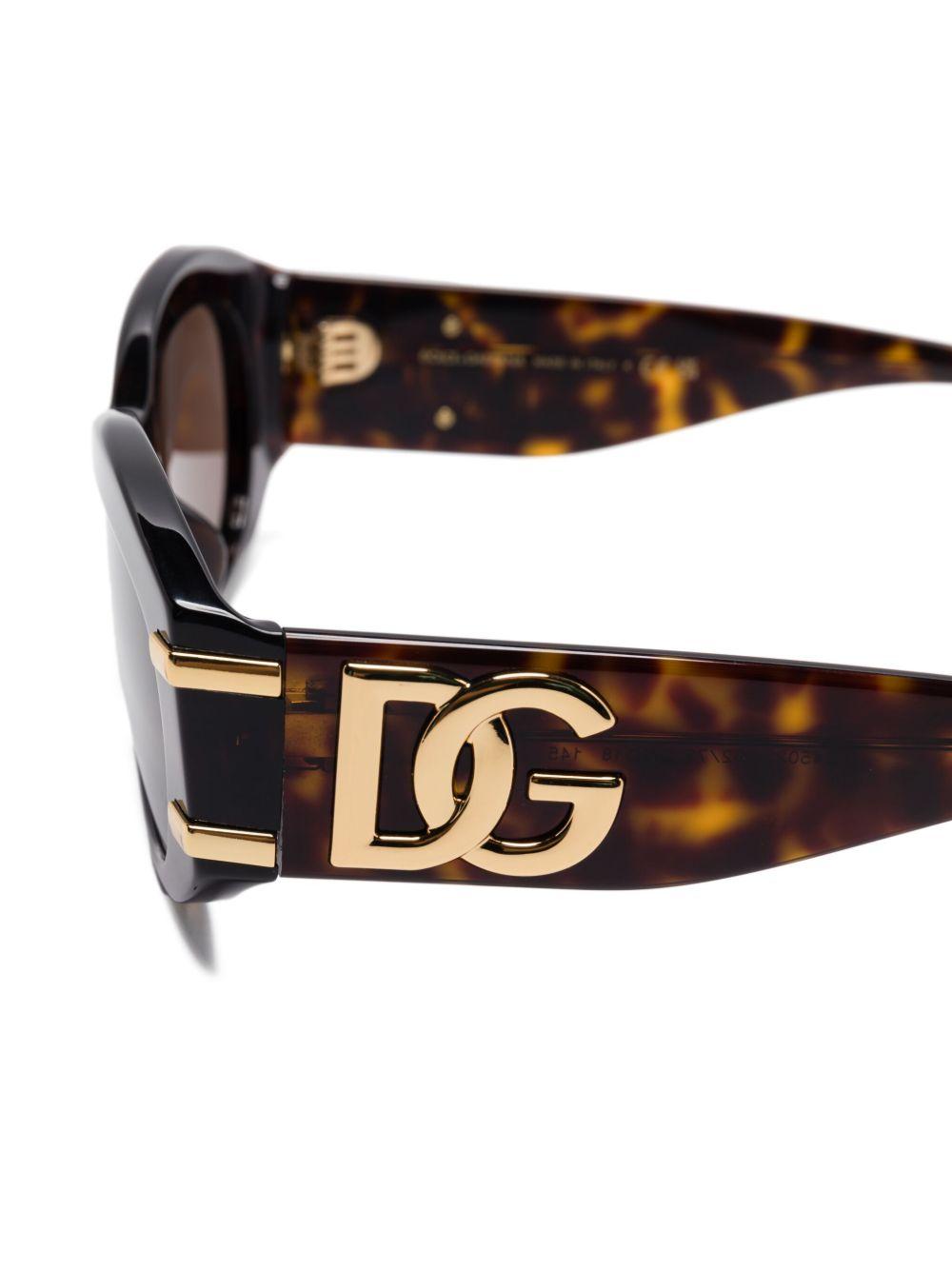 DG logo-plaque sunglasses Product Image