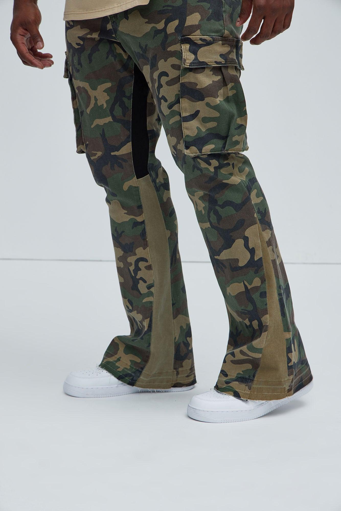 Commando Cargo Twill Flared Pants - Camouflage Product Image