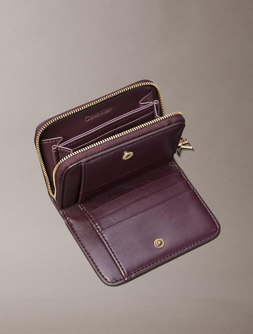 Leather Medium Zip Wallet Product Image