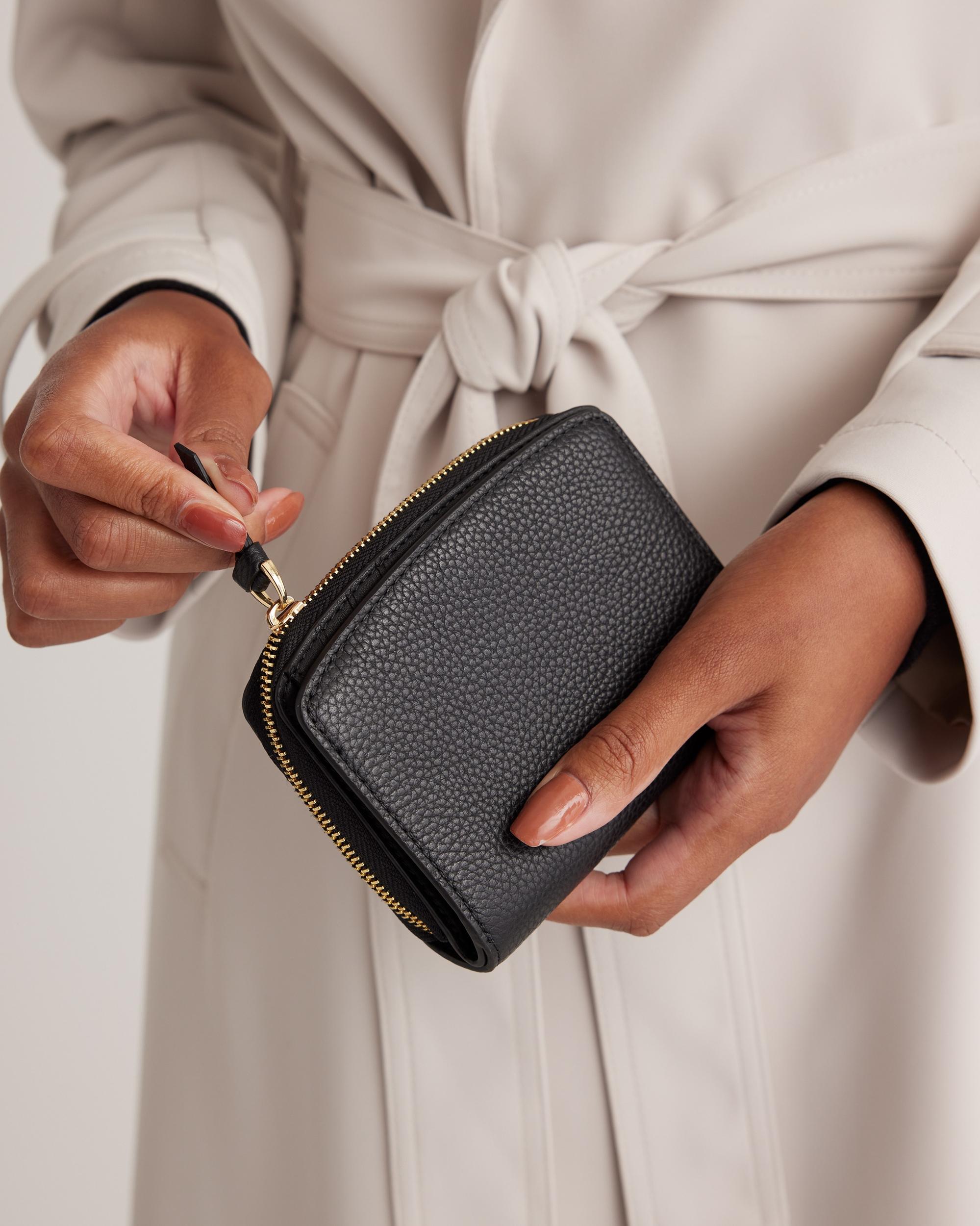 Quince | Women's Italian Pebbled Leather Compact Wallet Italian Leather Product Image