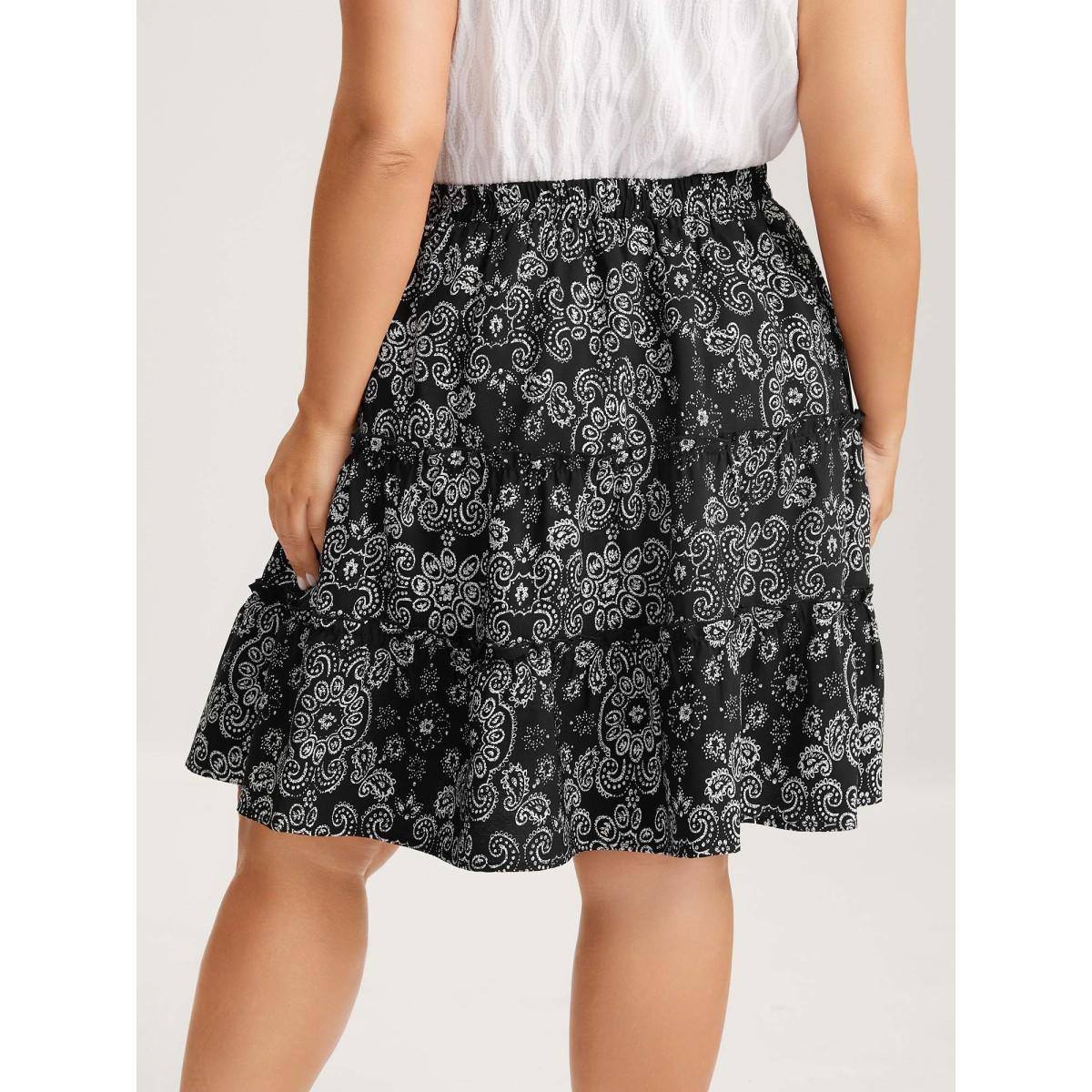 Plus Size Boho Print Tiered Mini Skirt Women BlackFlower Loose No stretch Side seam pocket Everyday-Casual Skirts BloomChic 14-16/1X Product Image