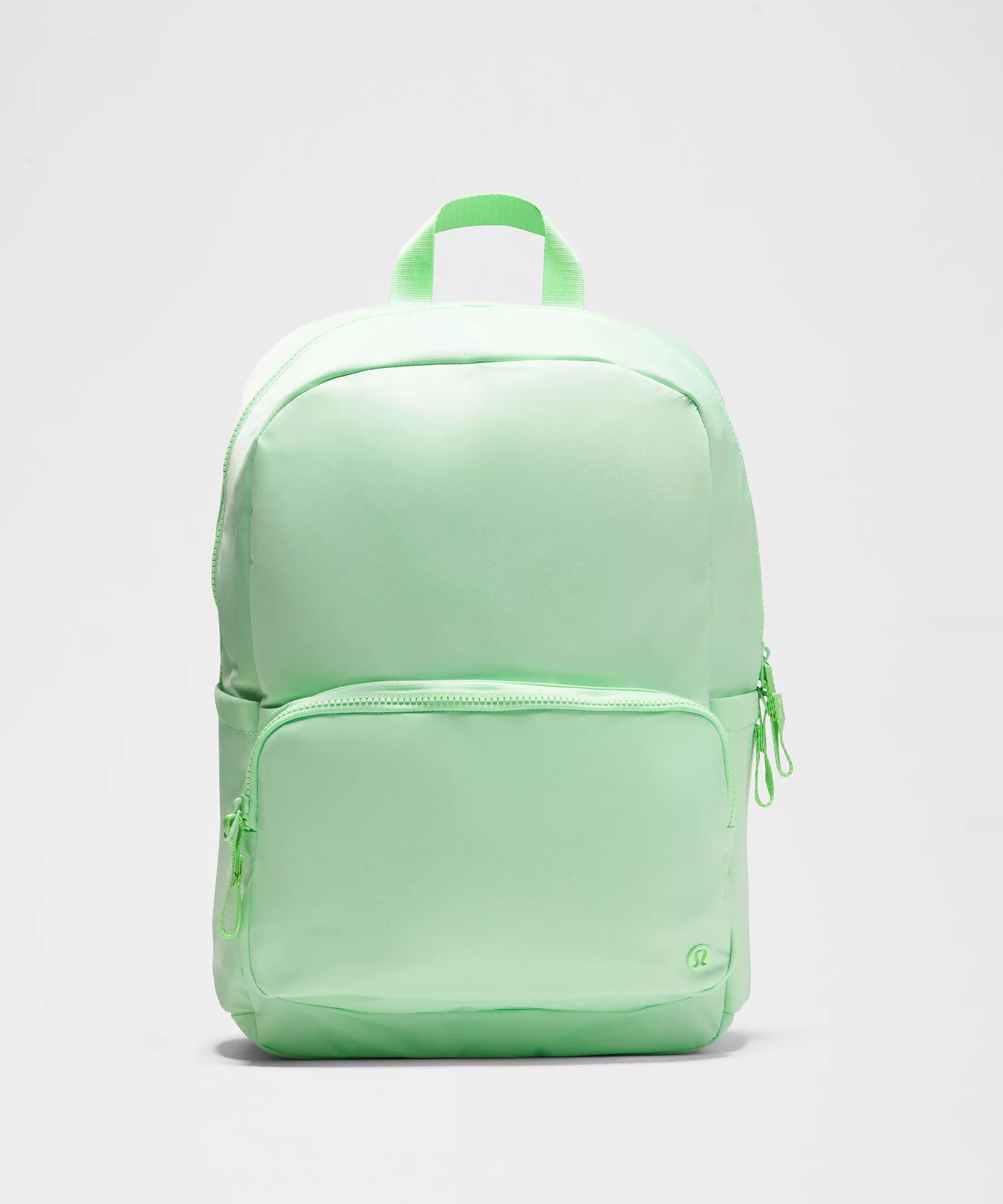 Everywhere Backpack 22L Product Image